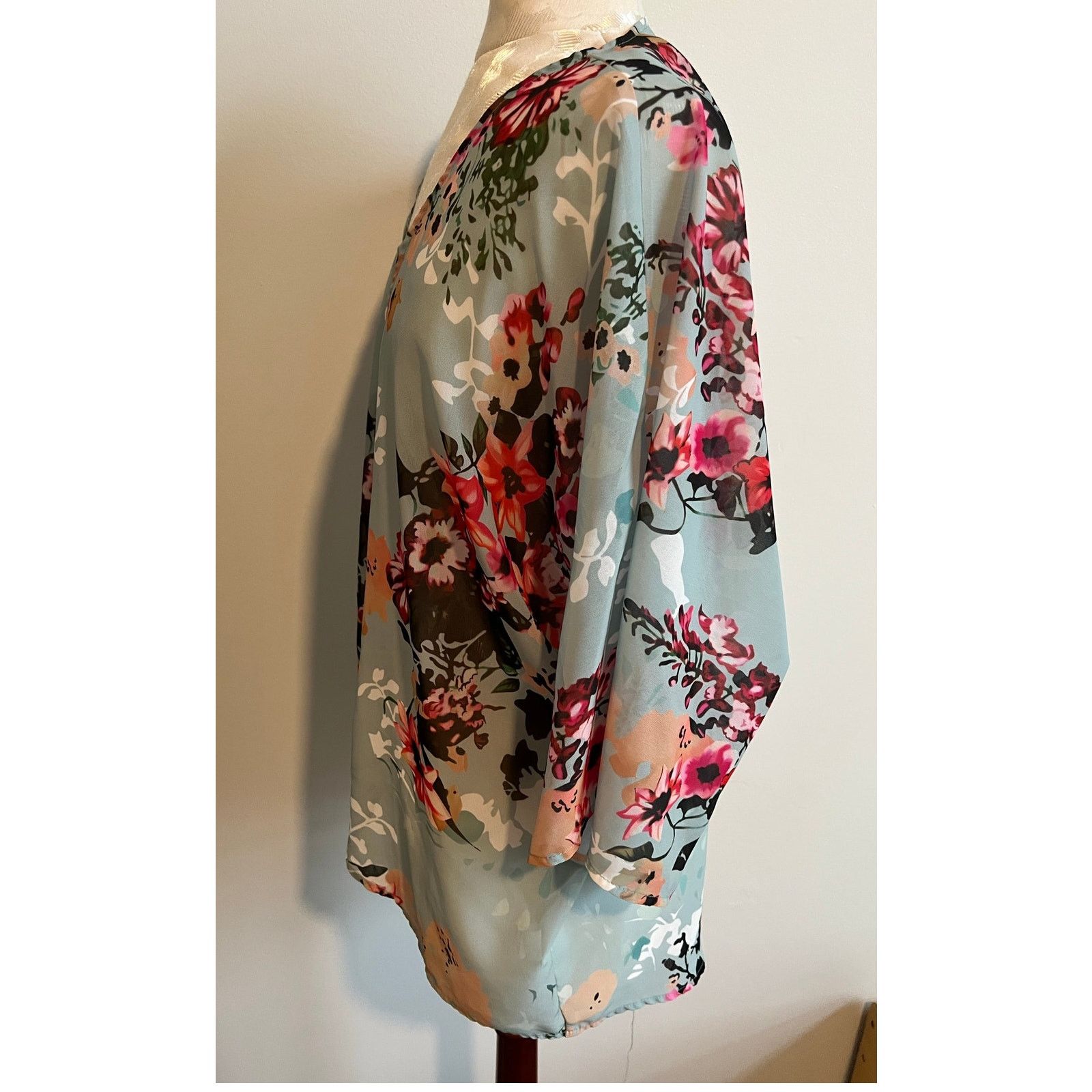 Other Amazon Pastel Floral Sheer Open 3/4 Sleeve Kimono Medium Size M / US 6-8 / IT 42-44 - 3 Thumbnail