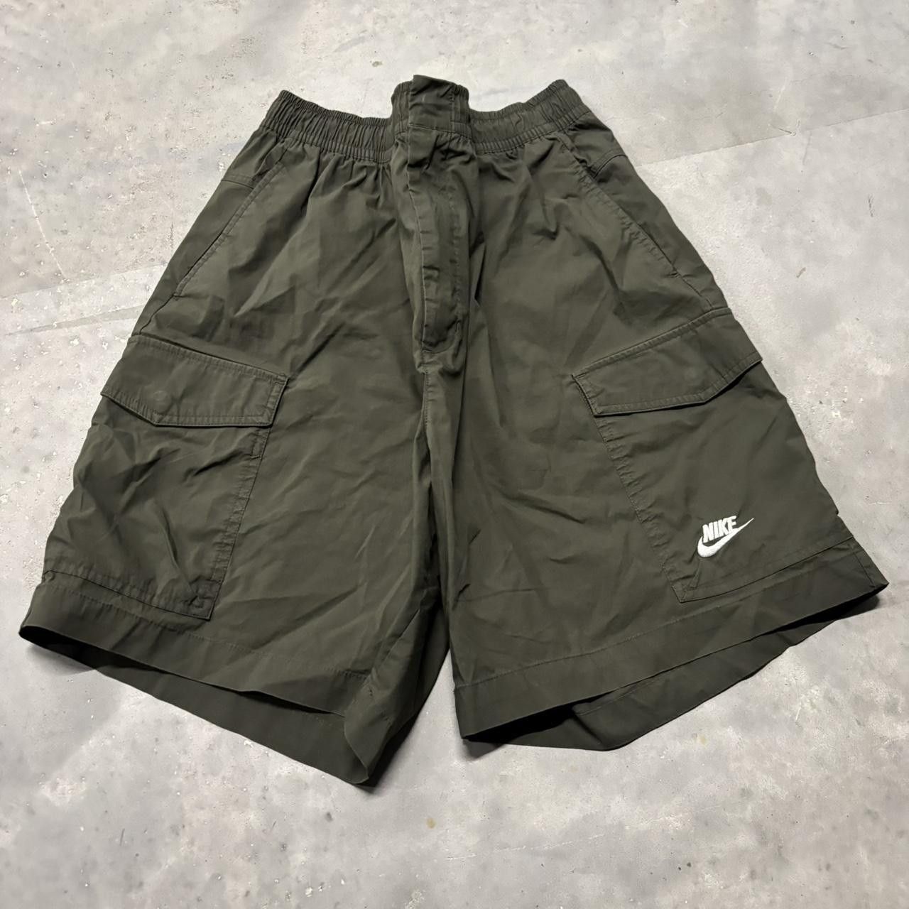 Nike × Vintage Crazy Vintage Y2K/2000s Olive Green Nike Streetwear Casual Shorts! Size US 32 / EU 48 - 1 Thumbnail