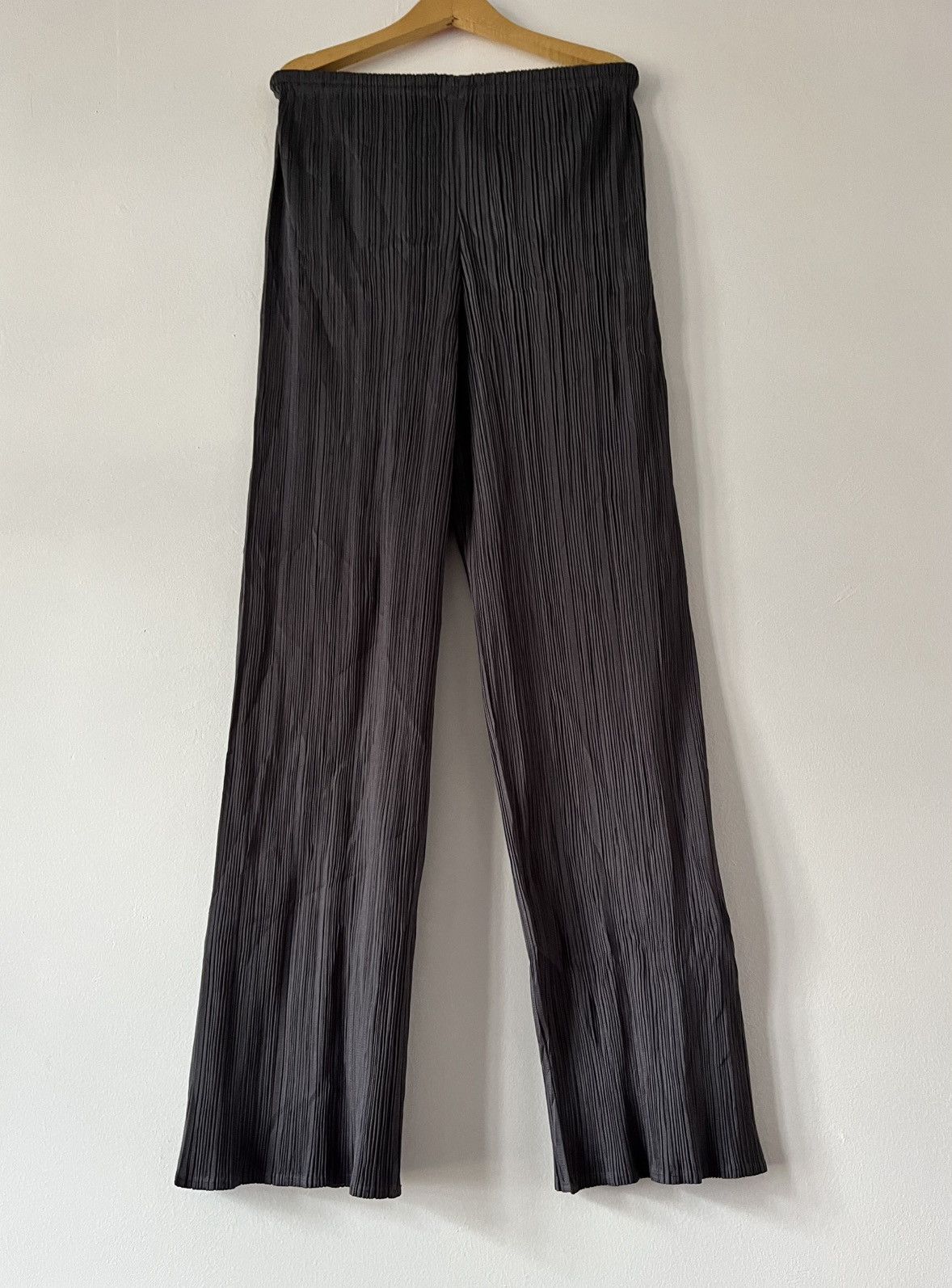 Pleats Please Issey Miyake Pleats Please Trousers Dark Gray Size US 32 / EU 48 - 3 Thumbnail