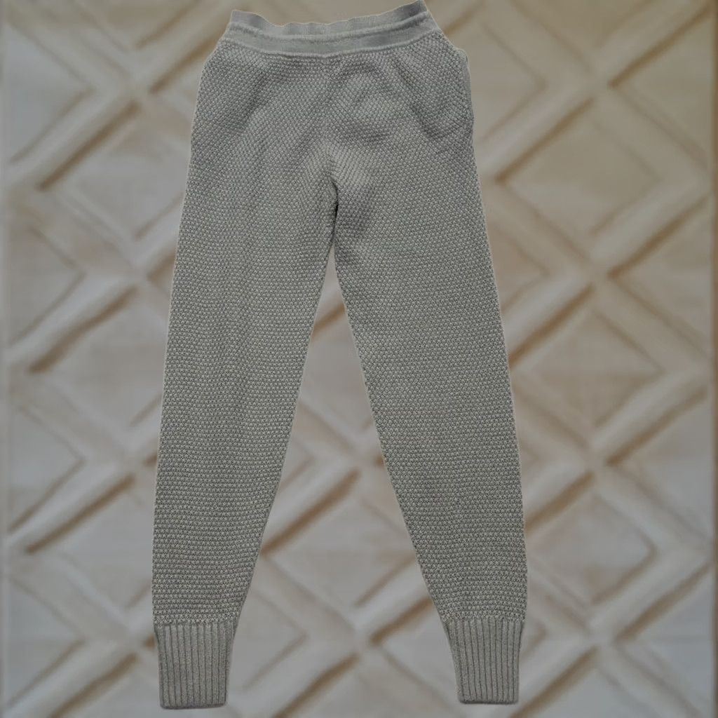 PrettyLittleThing PRETTYLITTLETHING Gray Textured Knit Jogger Sweatpants Women S Size S Size S / US 4 / IT 40 - 1 Thumbnail