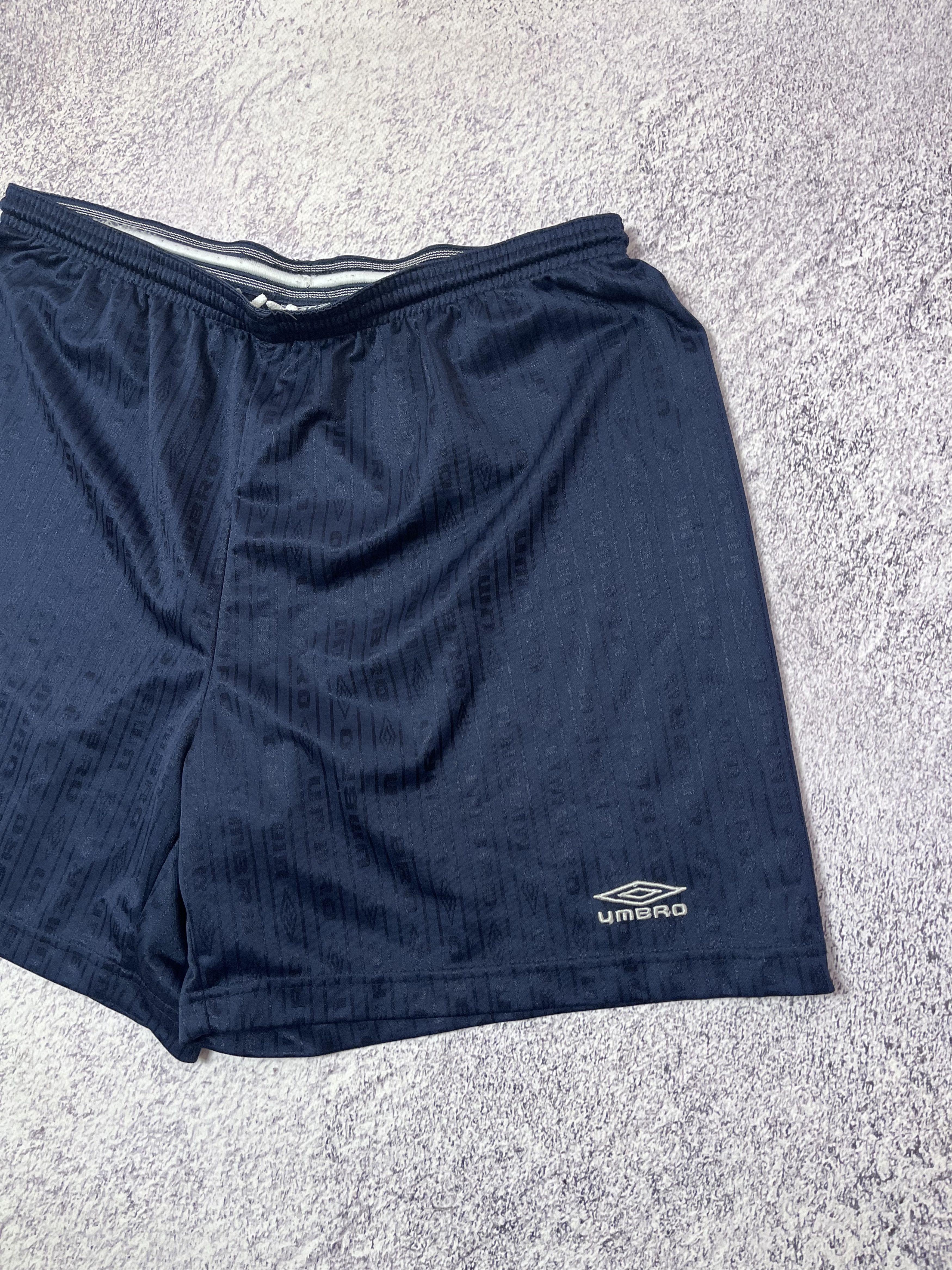 Umbro × Vintage Vintage men’s soccer short Umbro size Xl Size US 36 / EU 52 - 4 Thumbnail