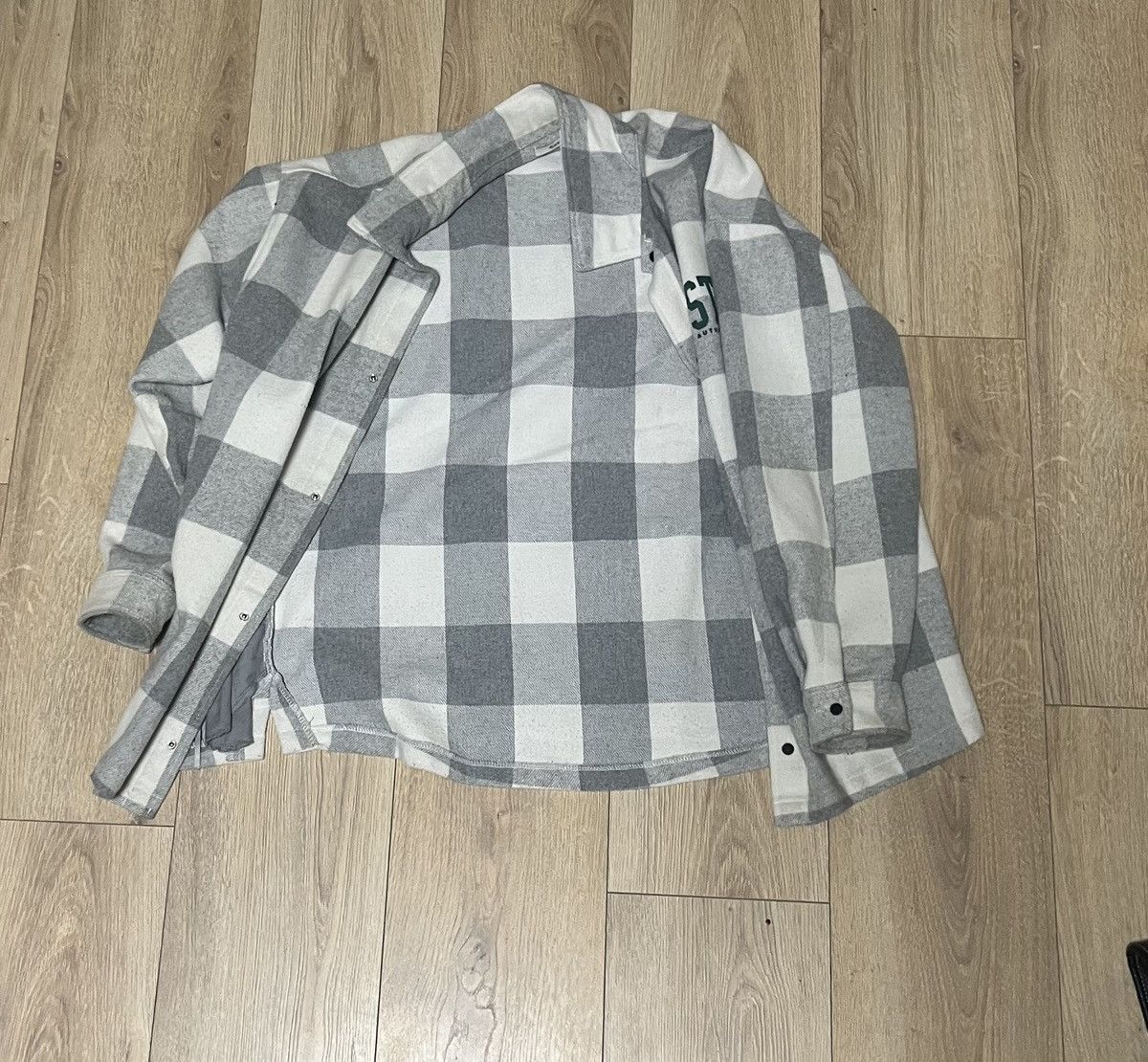 Bershka Worm shirt Size US L / EU 52-54 / 3 - 4 Thumbnail