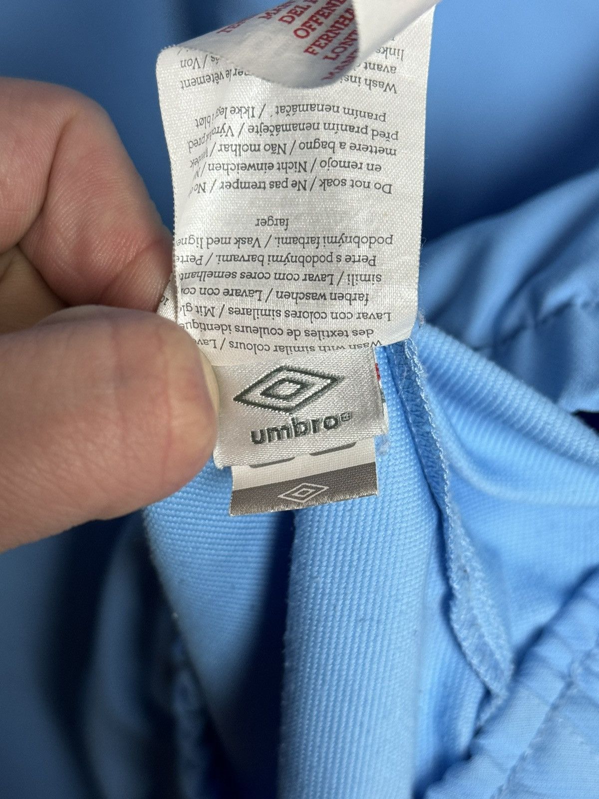 Umbro Manchester City Training Football Sweatshirt Size US XL / EU 56 / 4 - 12 Thumbnail