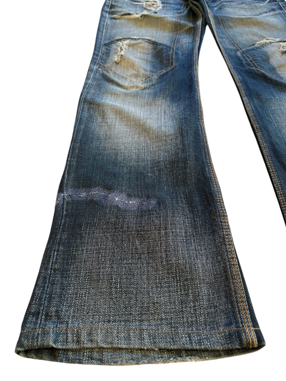 Japanese Brand Vintage Japanese Brand Mud Wash Distressed Bootcut Jeans Size US 33 - 6 Thumbnail