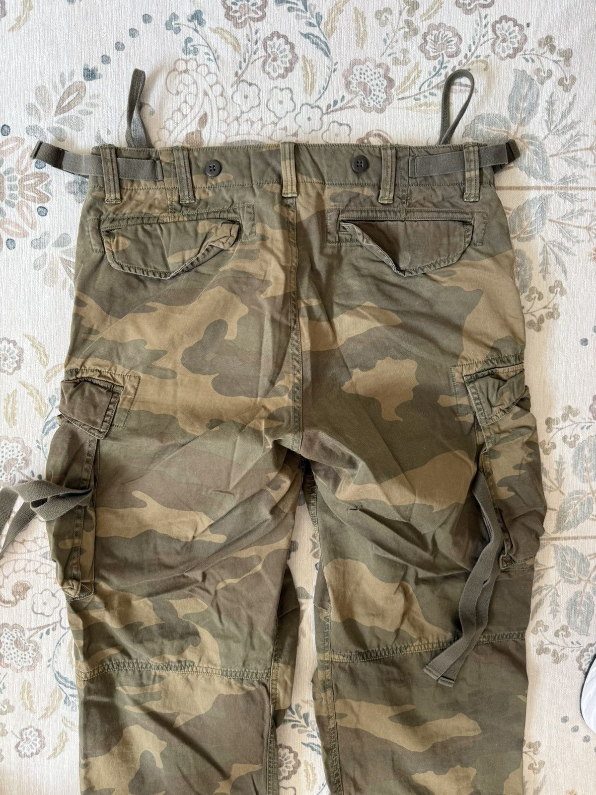 Other Vintage Camo Cargo Military Pants With Adjustable Straps Size US 33 - 5 Thumbnail