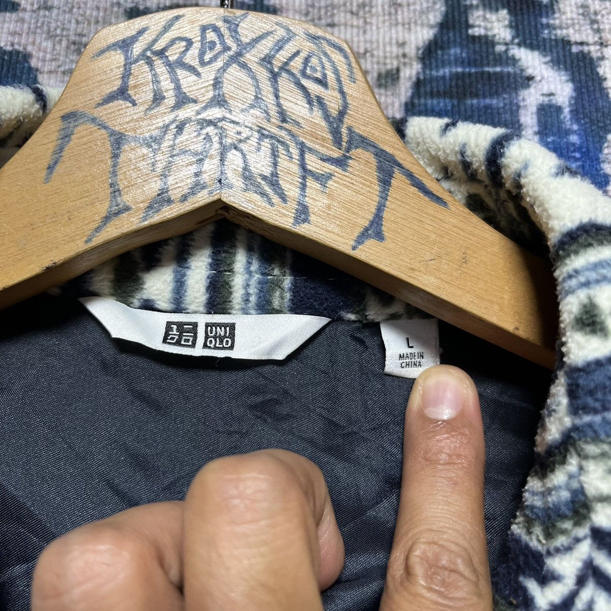 Japanese Brand × Uniqlo 🔥Uniqlo Native Navajo Design Flannel Shirt Button Up Size US L / EU 52-54 / 3 - 2 Thumbnail