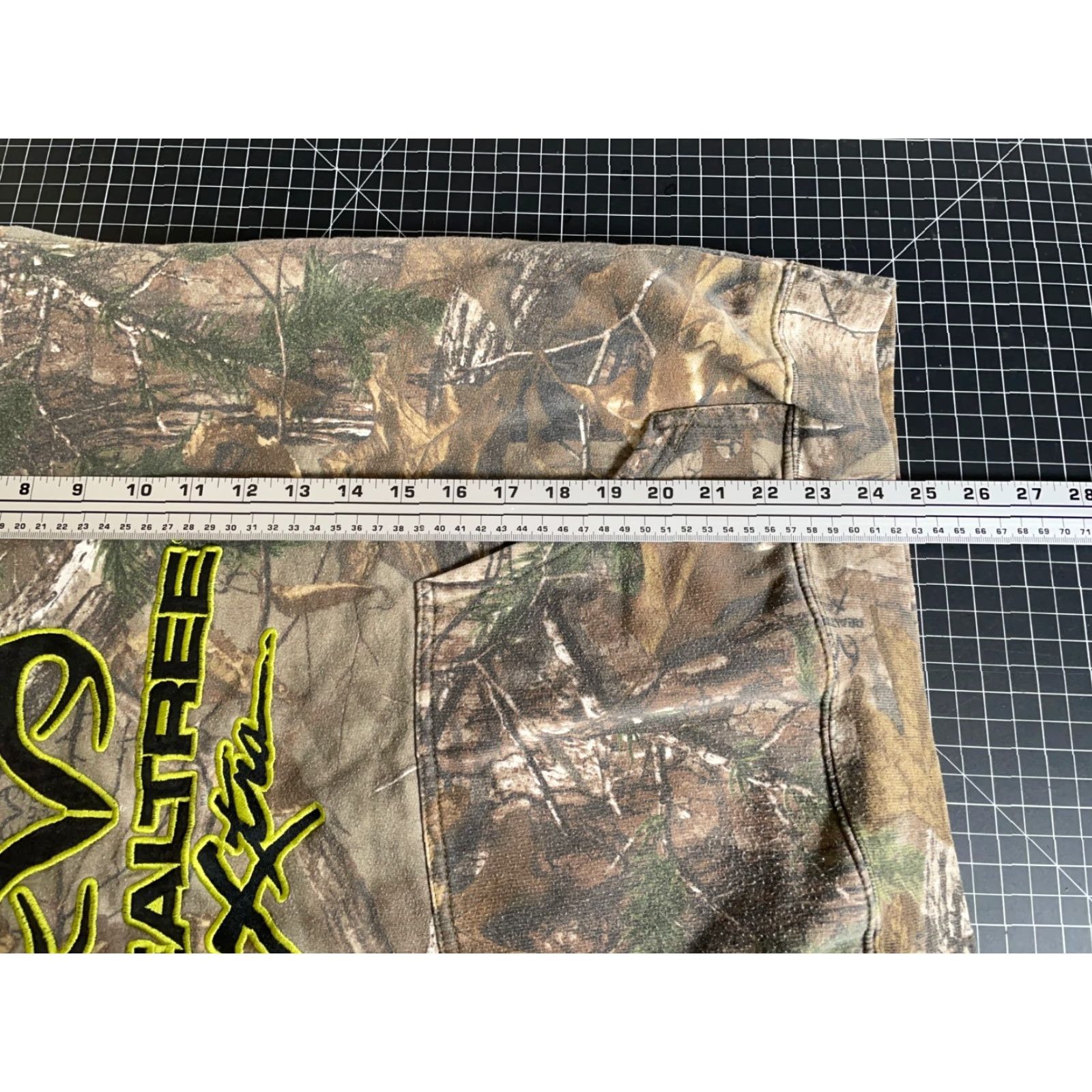 Realtree **Realtree Xtra Camo Hoodie Adult Large Green Fleece Pullover** User: **Realtree Xtra Camo Adult Large Green Hoodie Fleece Pullover** Size US L / EU 52-54 / 3 - 6 Thumbnail