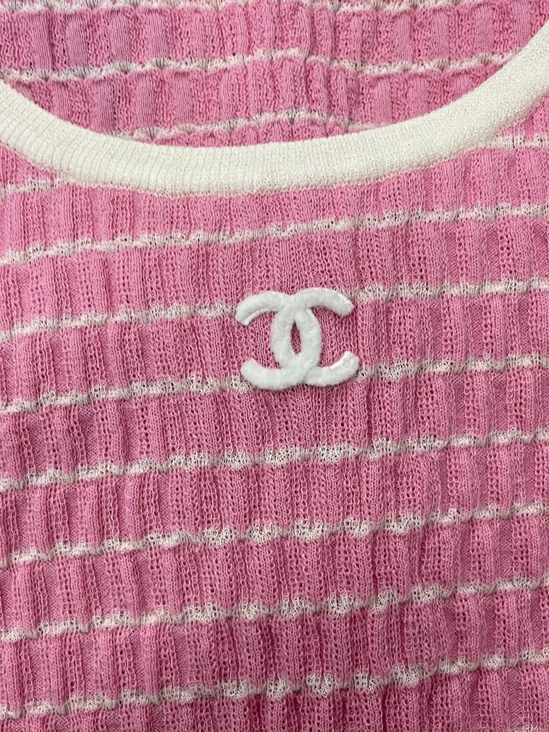Chanel chanel 24 pink and white colour-matched striped double C v Size XS / US 0-2 / IT 36-38 - 2 Thumbnail