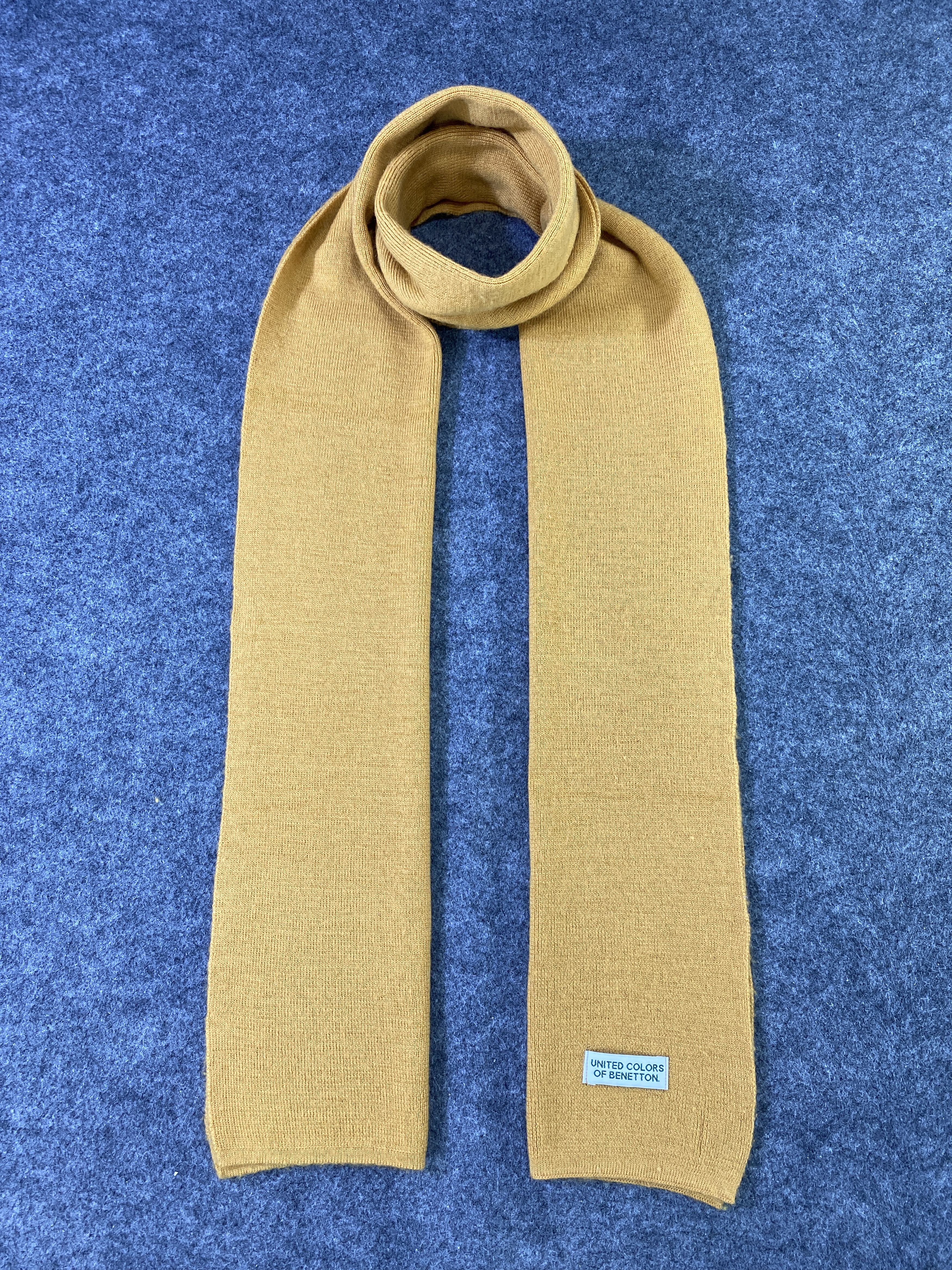 United Colors Of Benetton United Colors Of Benetton Scarf / Muffler / Neckwear -T850 Size ONE SIZE - 1 Thumbnail