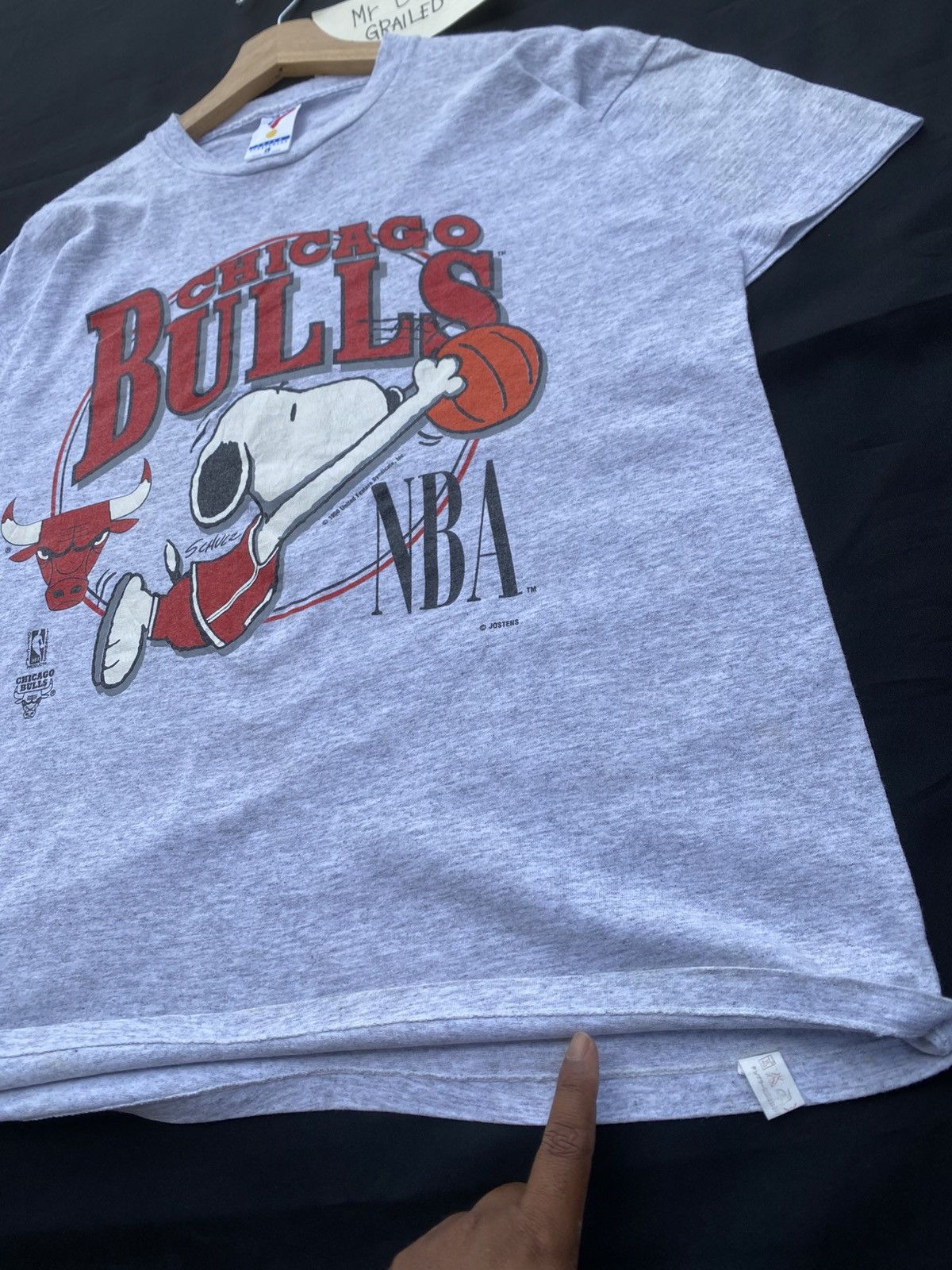 NBA Rare Vintage 90s Chicago Bulls X Snoopy Tshirt Size US L / EU 52-54 / 3 - 18 Thumbnail