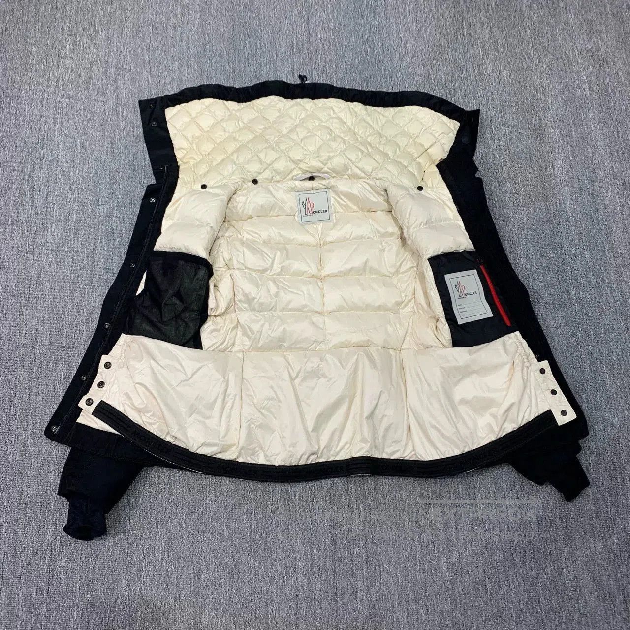 Moncler Moncler Black Women's Down Jacket Size 1. Size S / US 4 / IT 40 - 6 Thumbnail