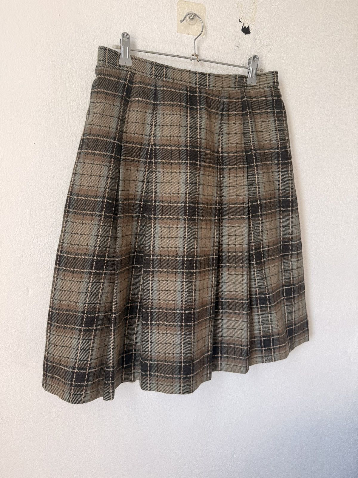 Burberry VINTAGE BURBERRY’S PLAID WOOL MIDI SKIRT Size 30" / US 8 / IT 44 - 2 Thumbnail