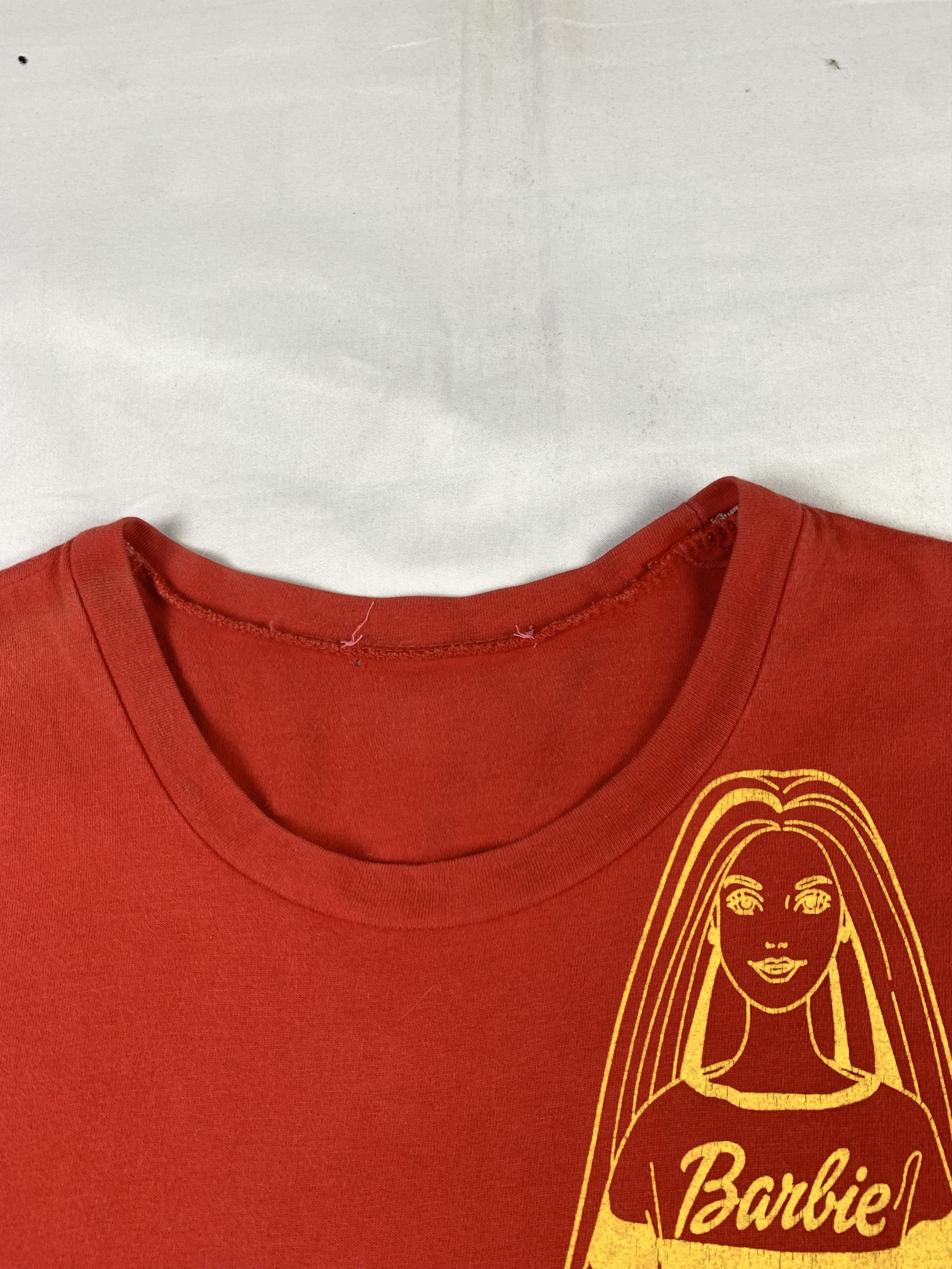 Japanese Brand 2000s Barbie Red Cute Sleeveless Tee (M) Size M / US 6-8 / IT 42-44 - 7 Thumbnail