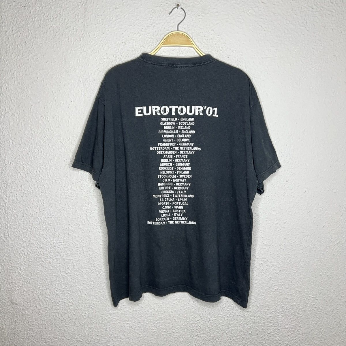 Band Tees × Vintage Vintage 2001 Neil Young Crazy Horse T Shirt Black Euro Tour Size US XL / EU 56 / 4 - 8 Thumbnail