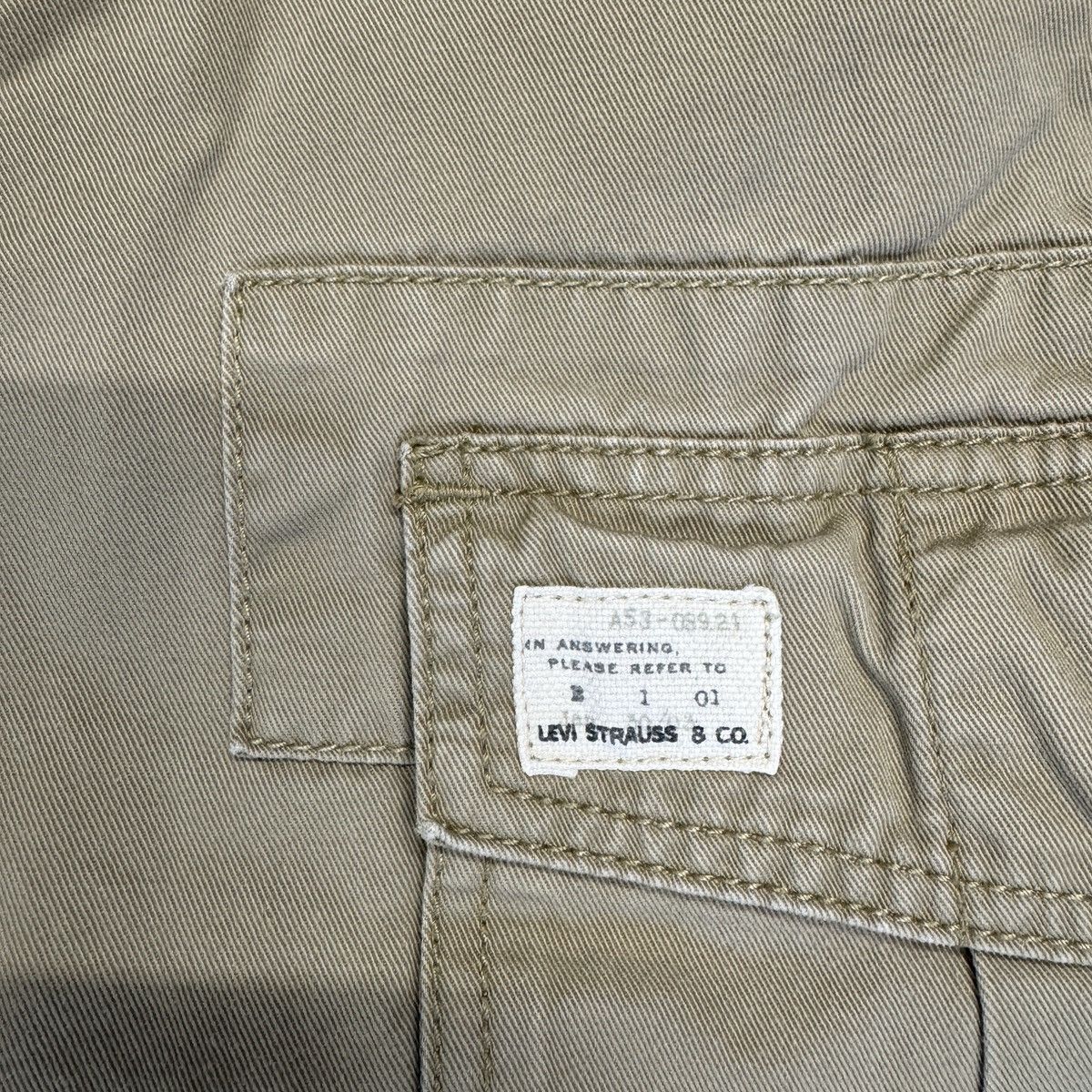 Levi's Y2K 2000s Levis Cargo Pants Mens Baggy Wide Leg Mens 36x28 Size US 36 / EU 52 - 3 Thumbnail