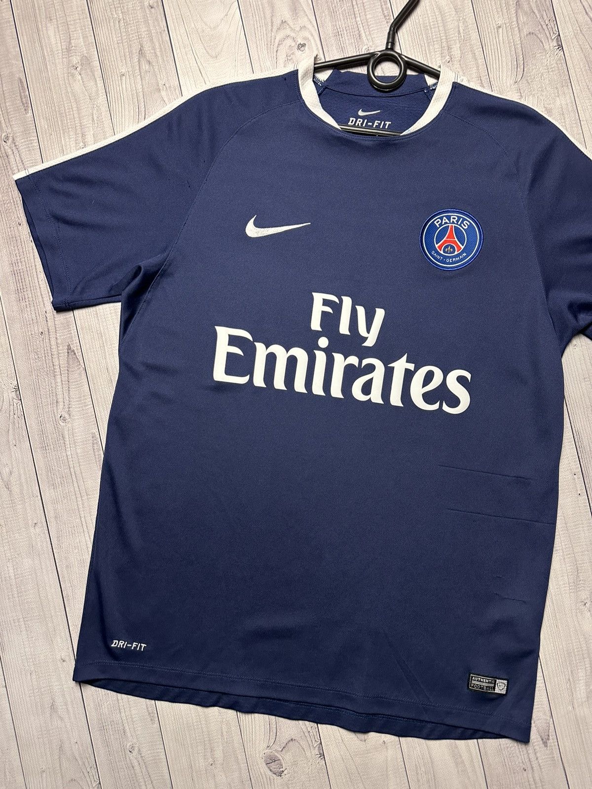 Vintage Vintage Nike PSG Paris soccer jersey size L Size US L / EU 52-54 / 3 - 2 Thumbnail