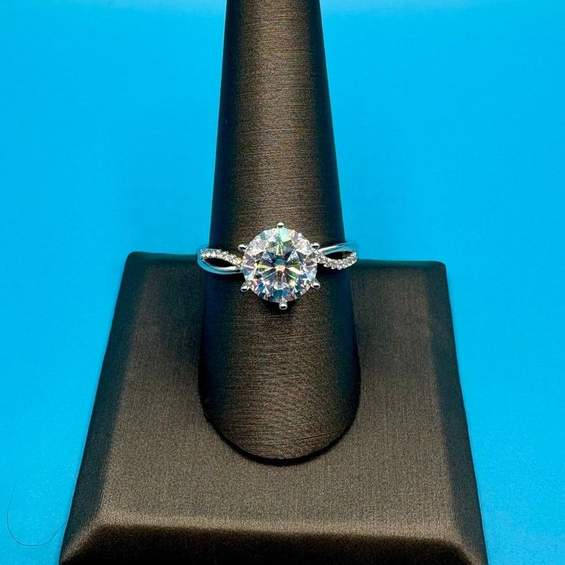 Jewelry Stunning 4CTW Moissanite Ring - AU750 (75% White Gold) Sz 9 Size ONE SIZE - 1 Thumbnail