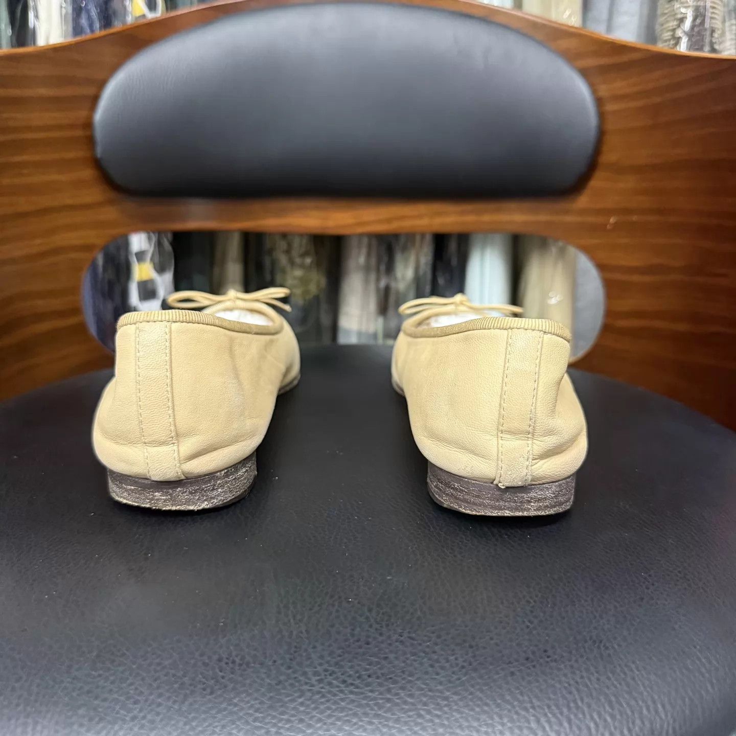 Chanel Chanel Classic Lambskin Flats 37.5 Pre-owned Excellent Size US 7 / IT 37 - 3 Thumbnail