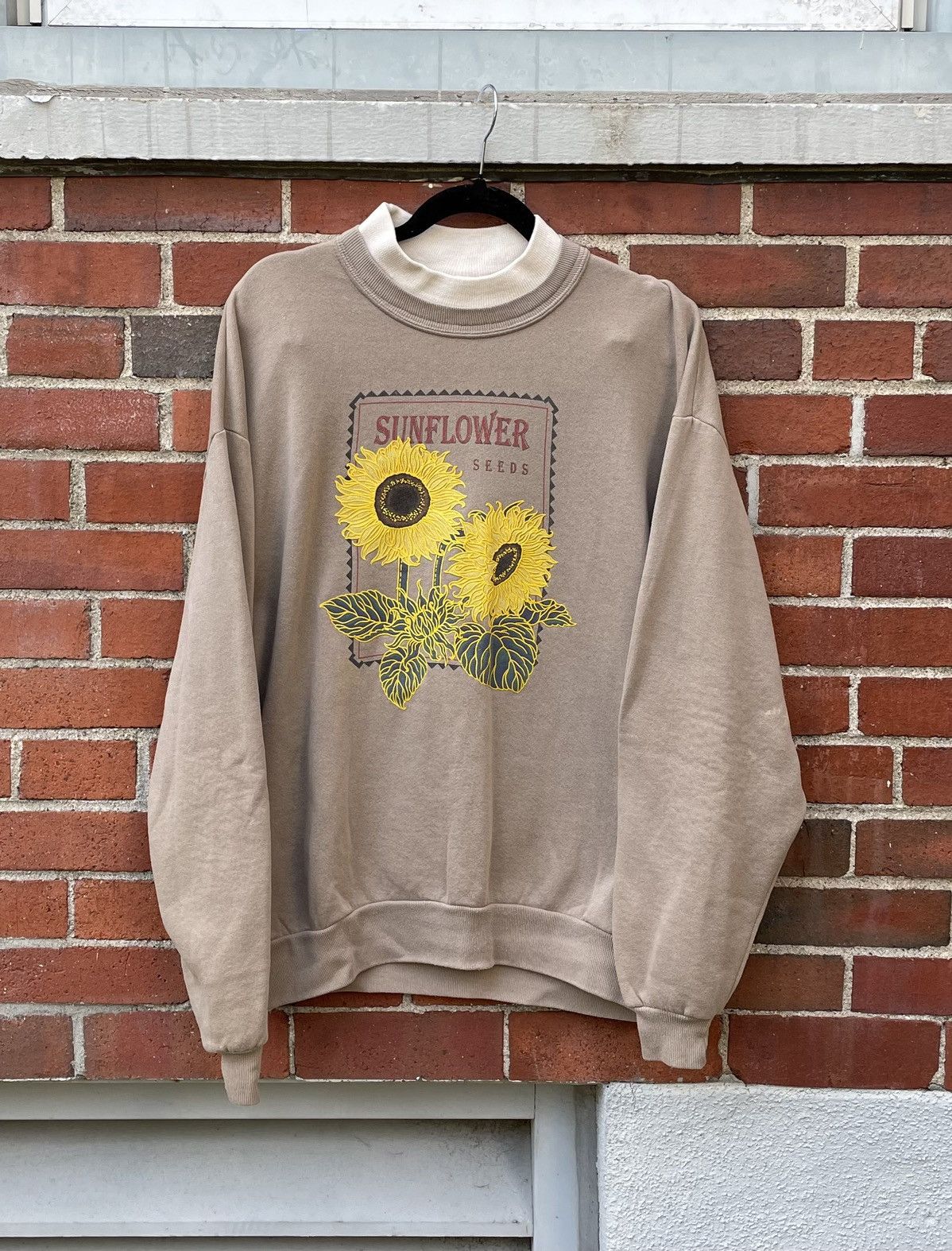 Vintage 90s Whim Z Sunflower Seeds Puff Print Graphic Sweatshirt Size US L / EU 52-54 / 3 - 1 Thumbnail