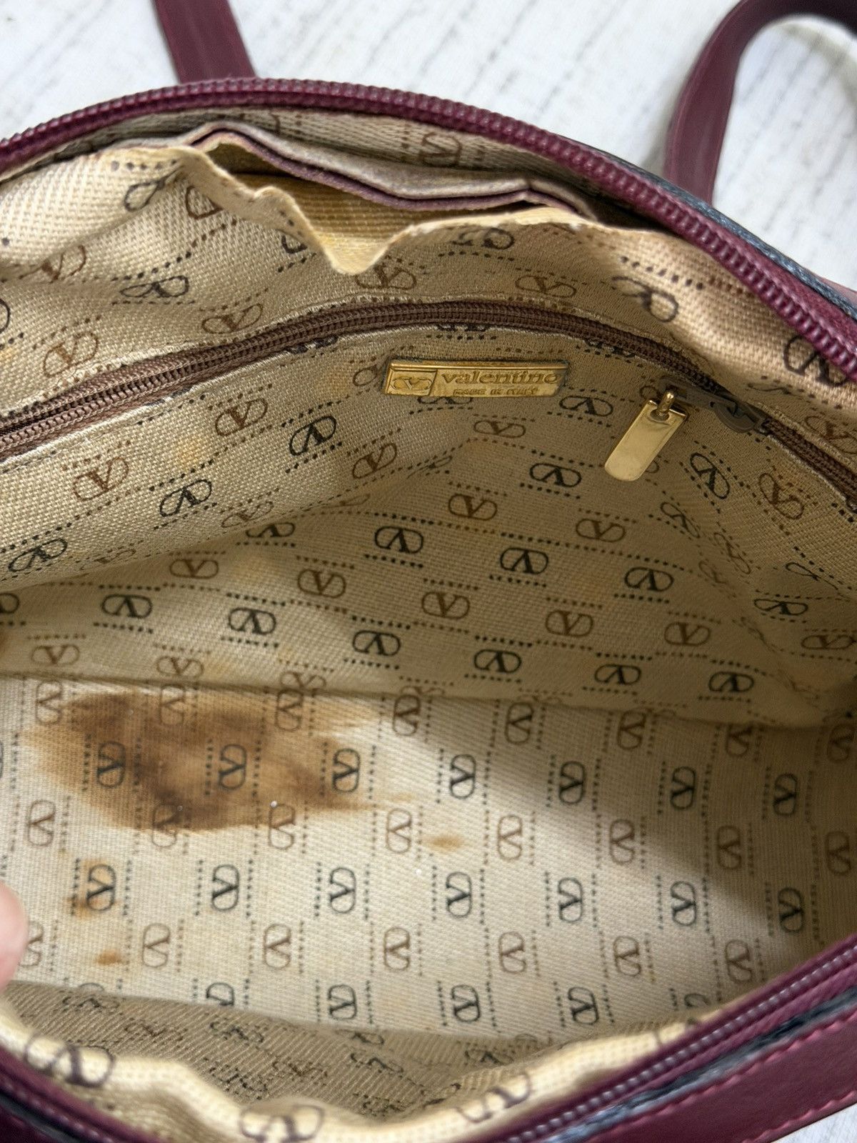 Undercover × Valentino Vintage 80s valentino leather sling bag Size ONE SIZE - 10 Thumbnail