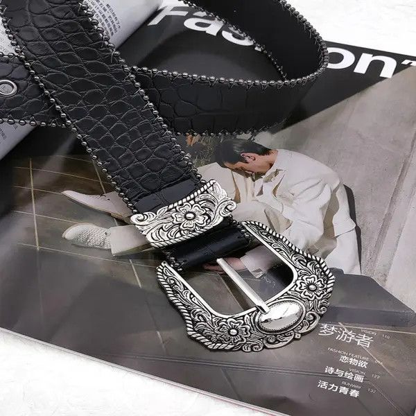 Vintage Black Crocodile Pattern Belt with Decorative Silver Buckle Size ONE SIZE - 7 Thumbnail