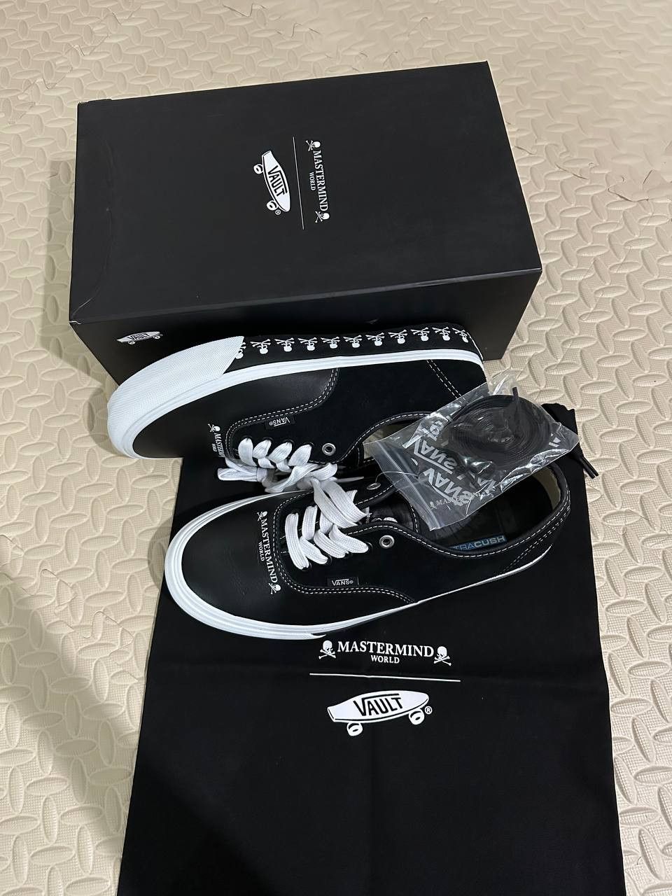 Vans VANS VAULT X MASTERMIND JAPAN AUTHENTIC LX Size US 9 / EU 42 - 1 Thumbnail