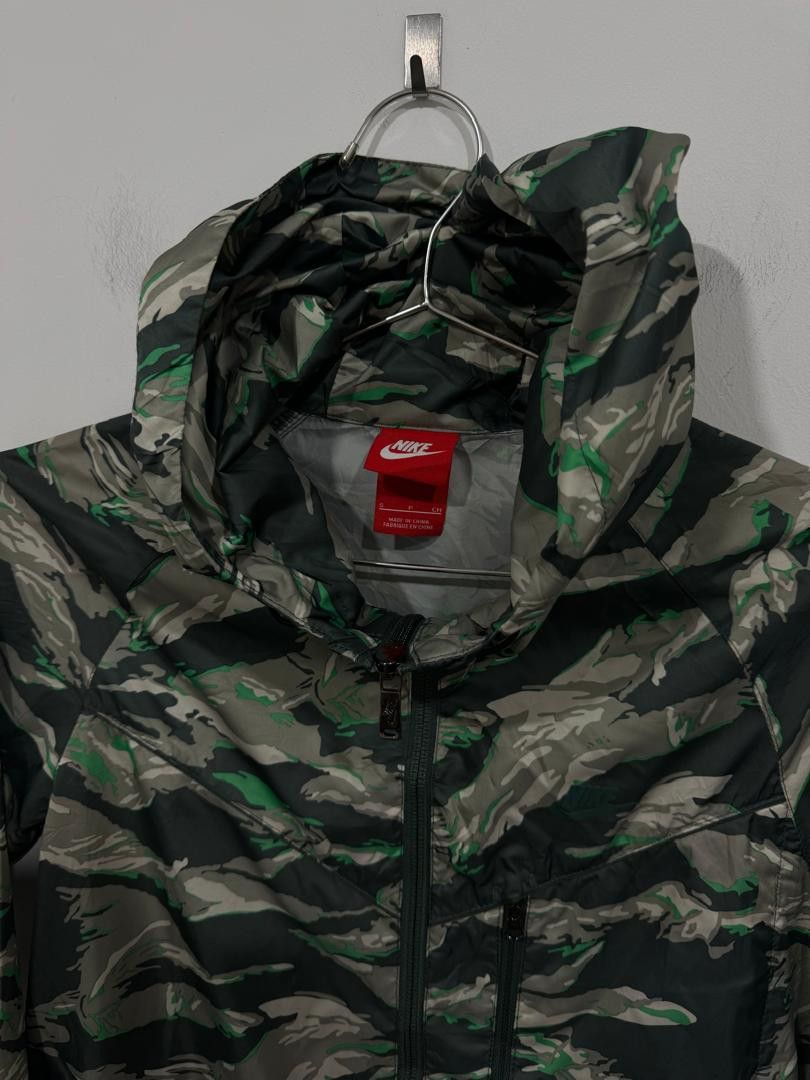 Nike Nike Camo Light Jacket Size S / US 4 / IT 40 - 3 Thumbnail