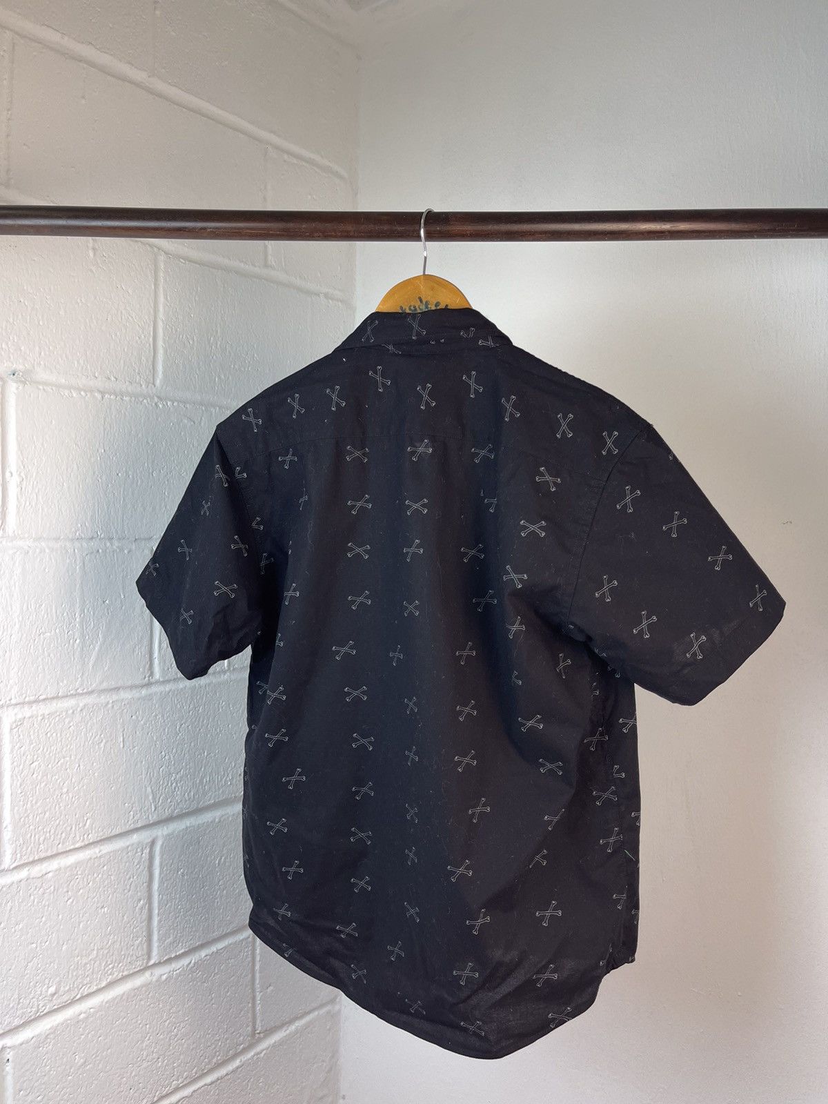 20471120 Cut Rate Skull Overprint Button ups shirt b3 Size US M / EU 48-50 / 2 - 6 Thumbnail