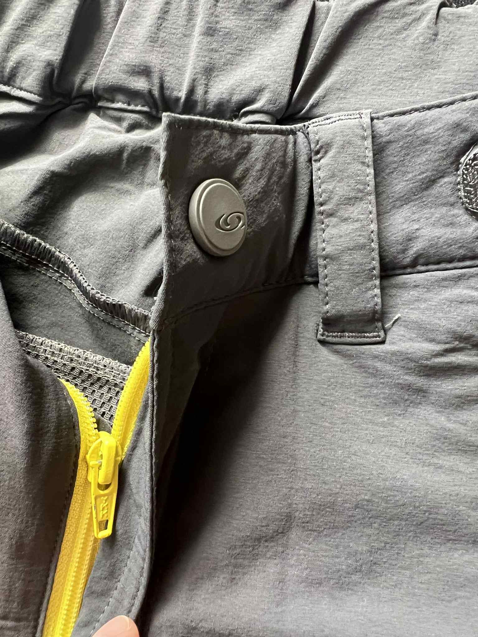 Salomon Salomon shorts 💥 🔥 Size 28" / US 6 / IT 42 - 8 Thumbnail