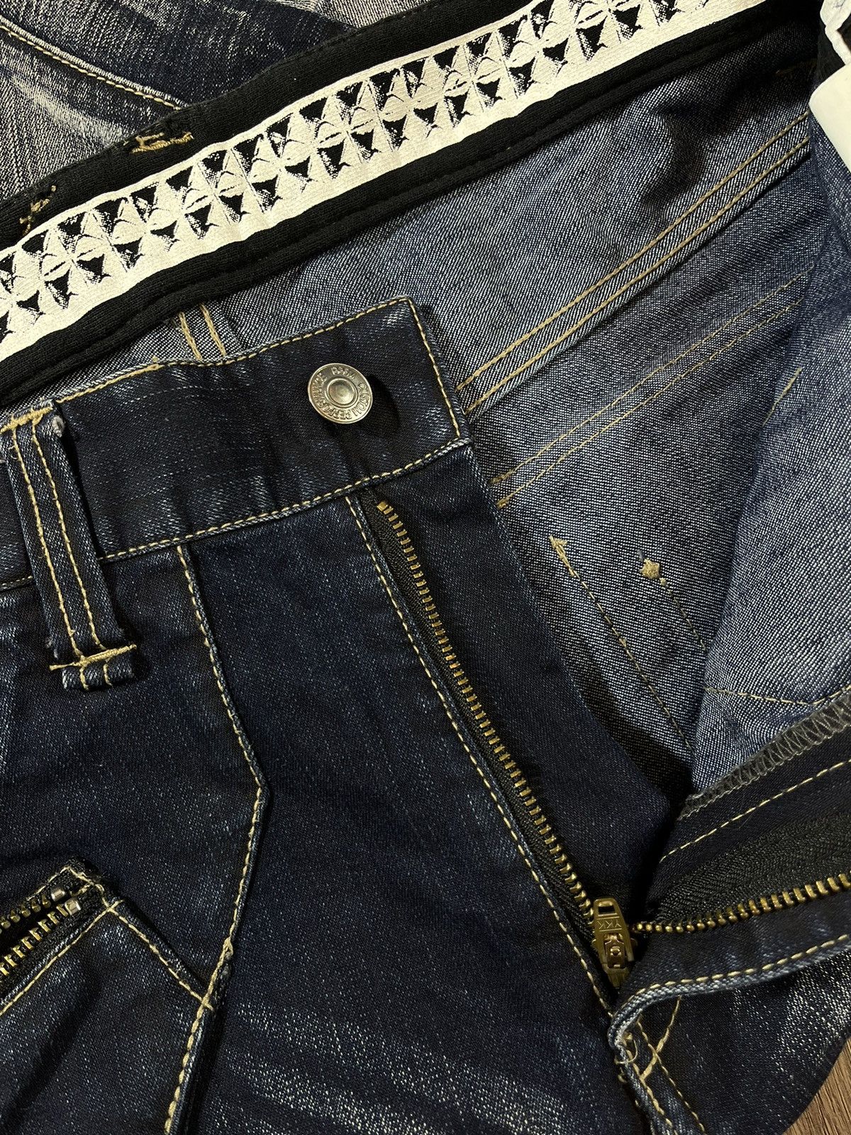 PPFM PPFM Curved Arch Distressed Denim Jeans Size US 33 - 12 Thumbnail