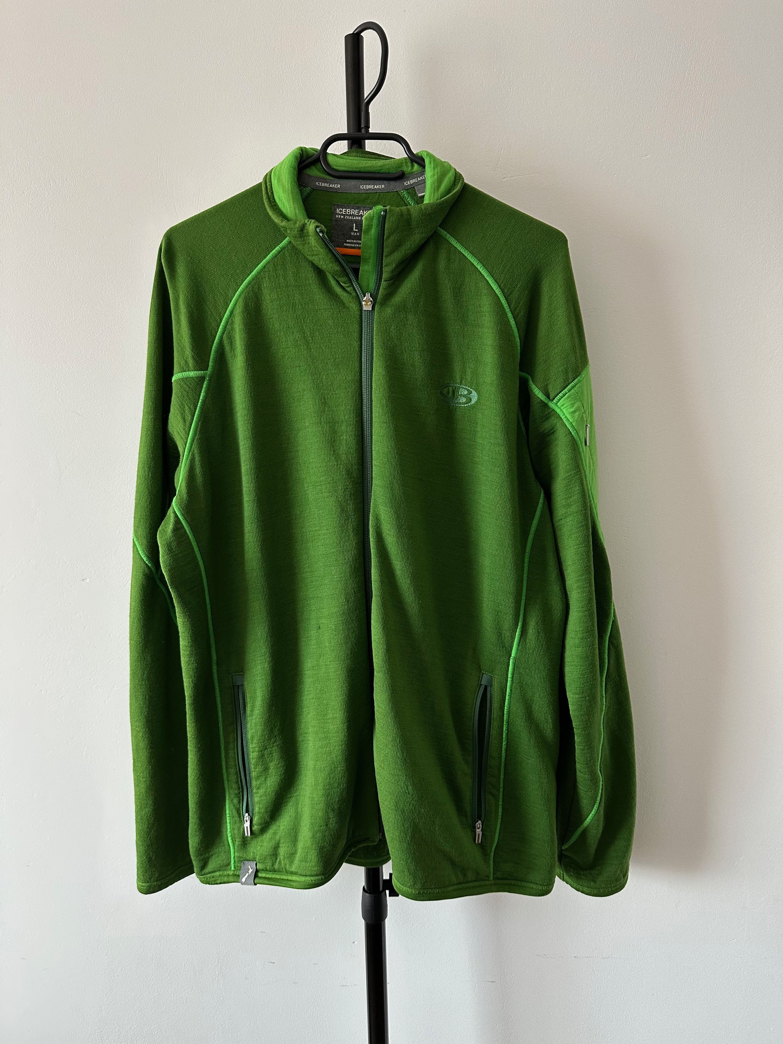 Icebreaker Icebreaker Merino Wool full zip jacket New Zealand Size US L / EU 52-54 / 3 - 1 Thumbnail
