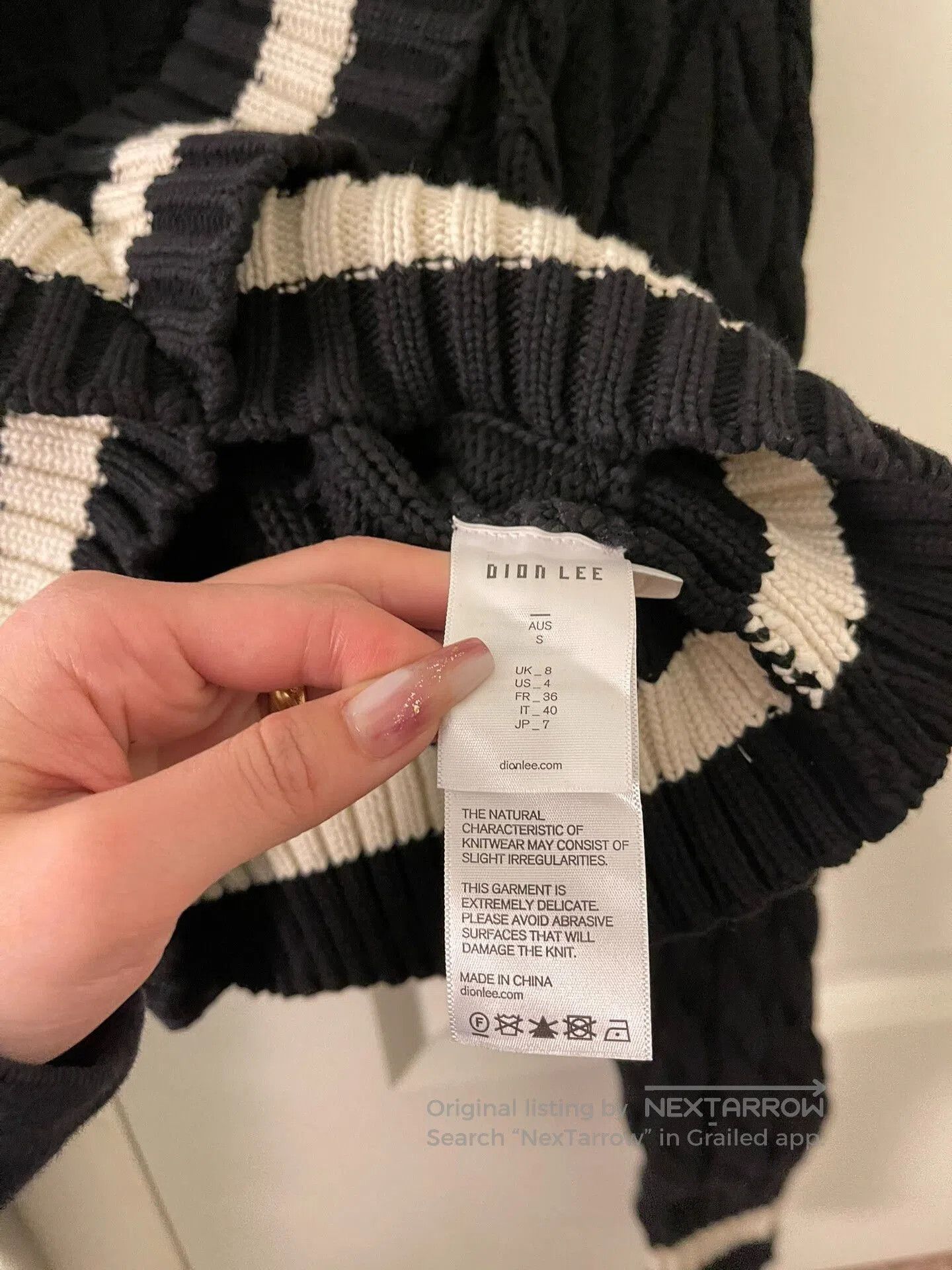 Dion Lee Dion Lee Short V-Neck Sweater. Size S / US 4 / IT 40 - 4 Thumbnail