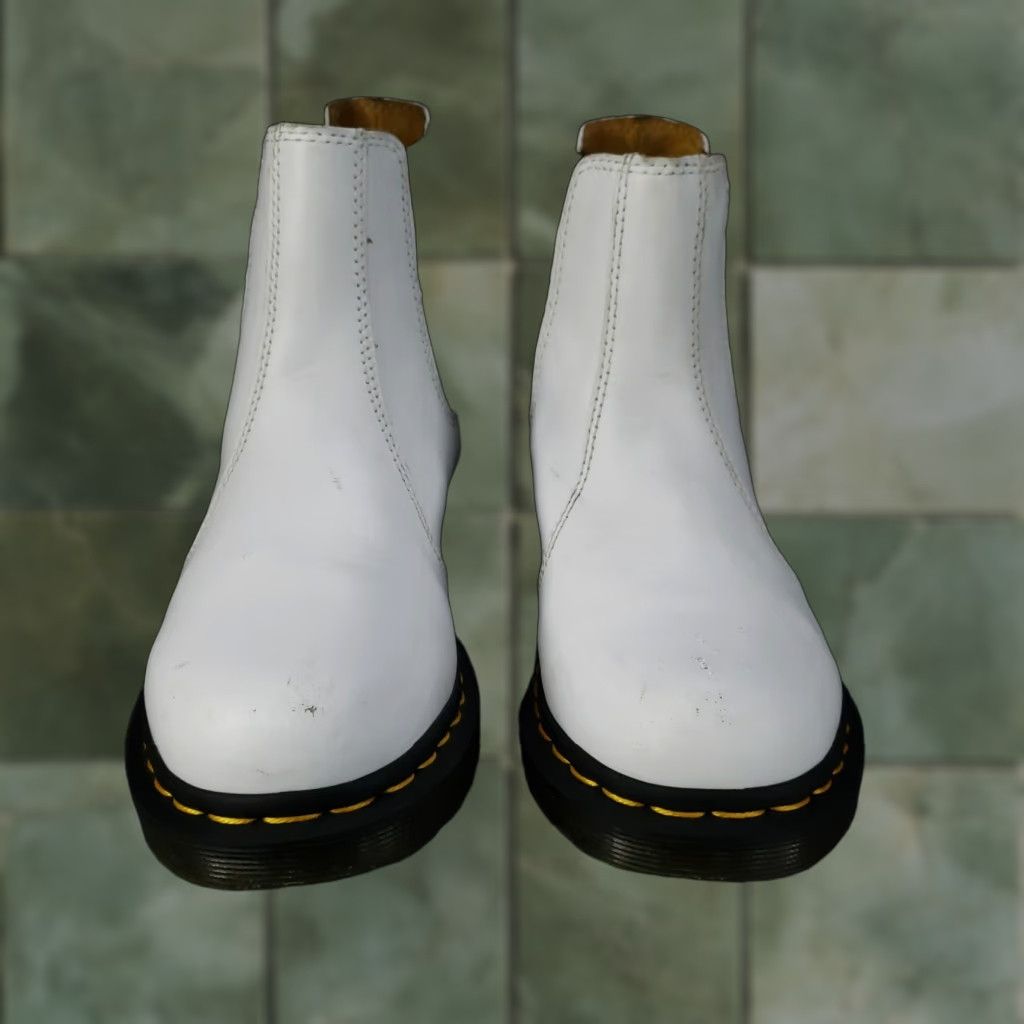 Dr. Martens Dr. Martens Chelsea Boots Womens Size 7 White Leather Boots 2976 Chelsea Pattern Solid Round Toe Pull On Unisex Adults Boot Leather Mens Womens Size US 5 / IT 35 - 1 Thumbnail