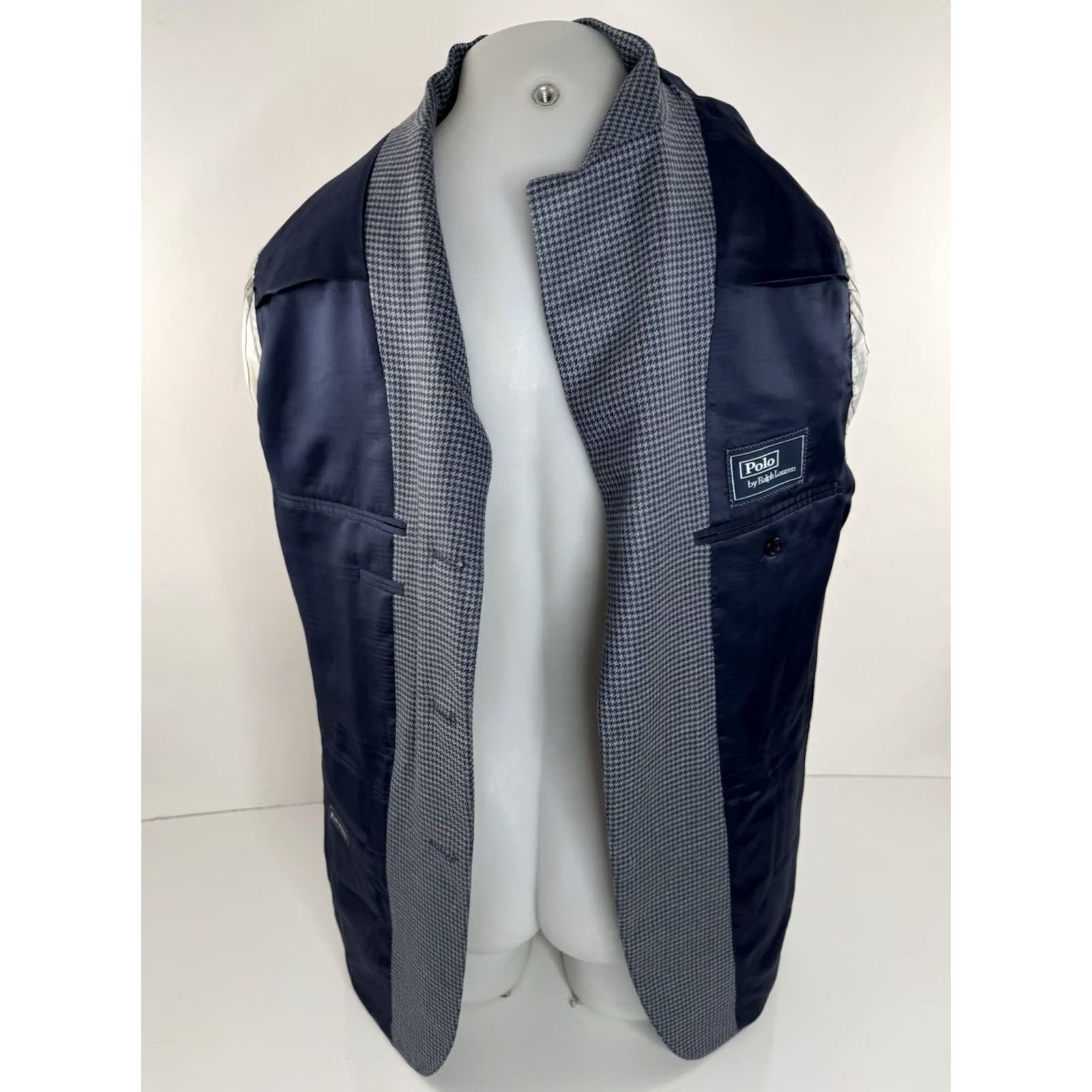 Polo Ralph Lauren POLO RALPH LAUREN ITALY - Wool Blazer 3 Button Jacket 42 R Blue Houndstooth Silk / Wool Men’s Jacket Masculine Polo Ralph Lauren Blazer Italy 42 Size US XL / EU 56 / 4 - 6 Thumbnail
