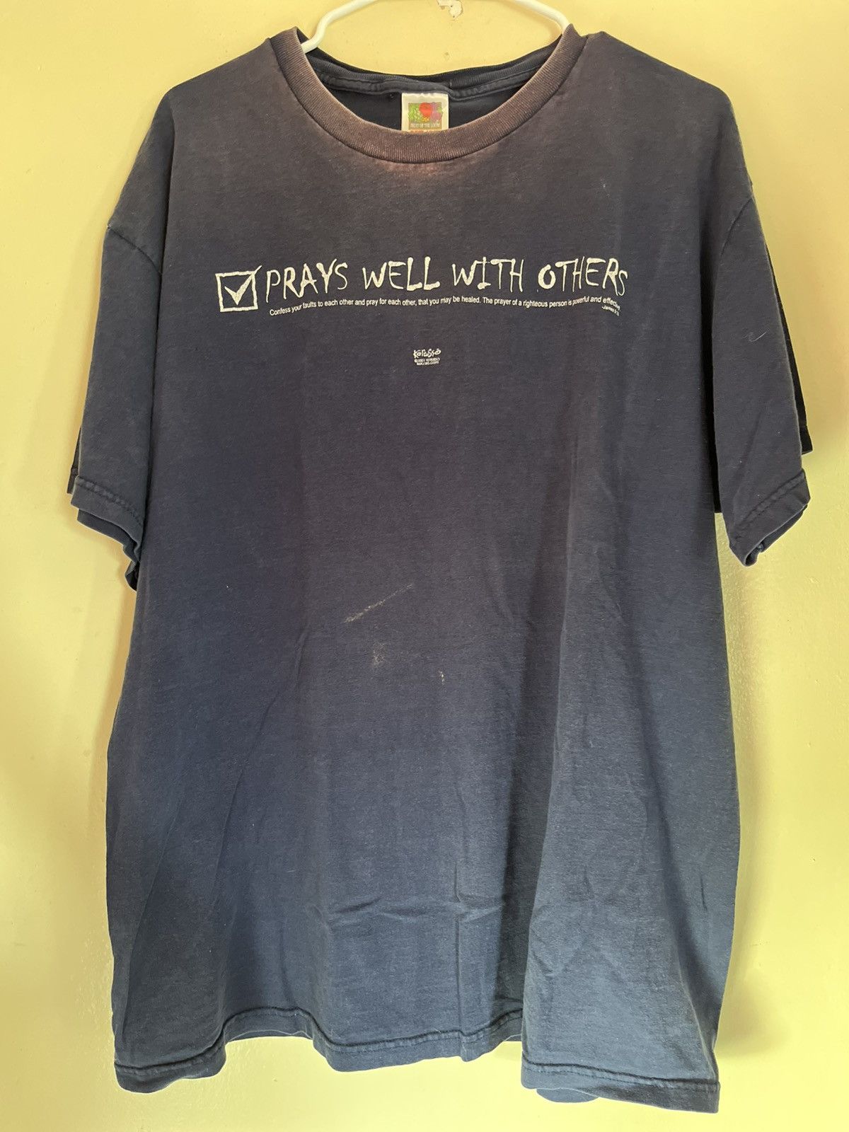 Fruit Of The Loom vintage 2001 kerusso jesus 100% cotton xl fader prays well Size US XL / EU 56 / 4 - 1 Thumbnail