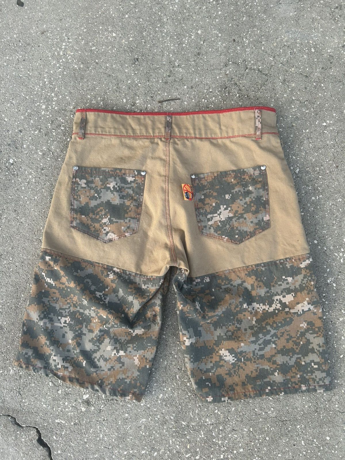 Other 1/1 Your World 10 pocket tactical baggy cargo work shorts Size US 34 / EU 50 - 6 Thumbnail