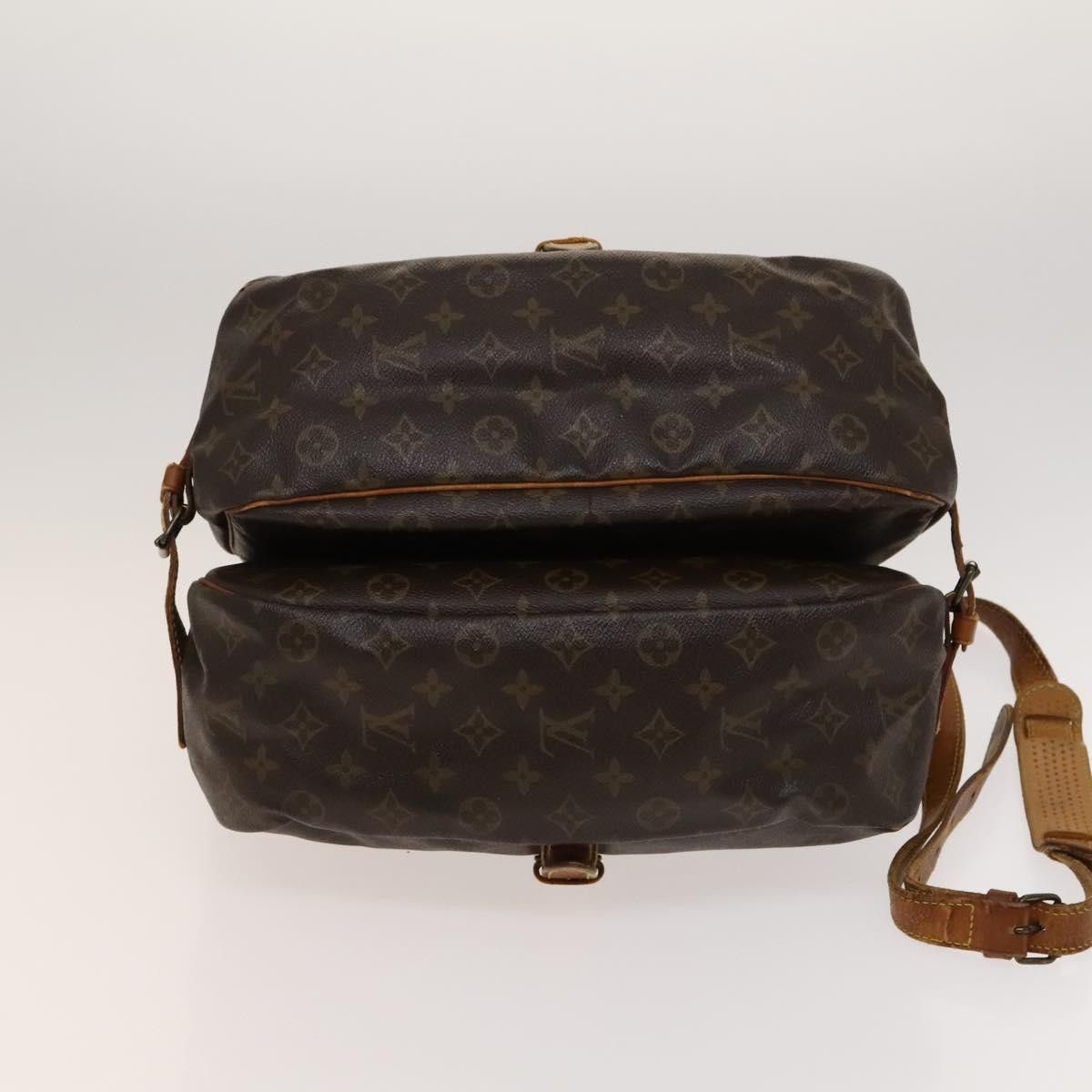 Louis Vuitton LOUIS VUITTON Monogram Saumur 35 Shoulder Bag M42254 Size ONE SIZE - 6 Thumbnail