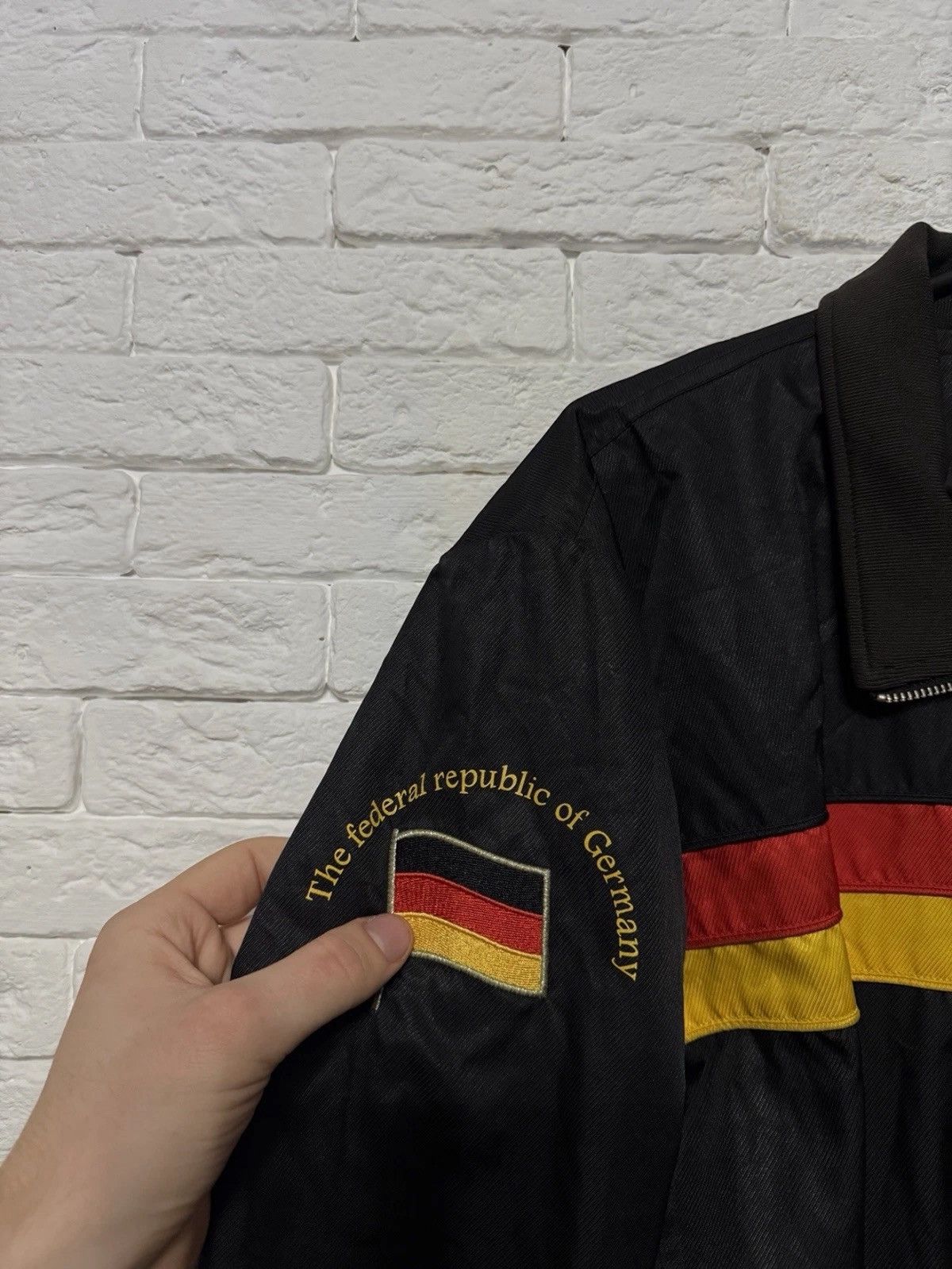 Kappa Vintage Kappa Germany Full Zip Bomber Jacket Huge Logo Sz XL Size US XL / EU 56 / 4 - 5 Thumbnail