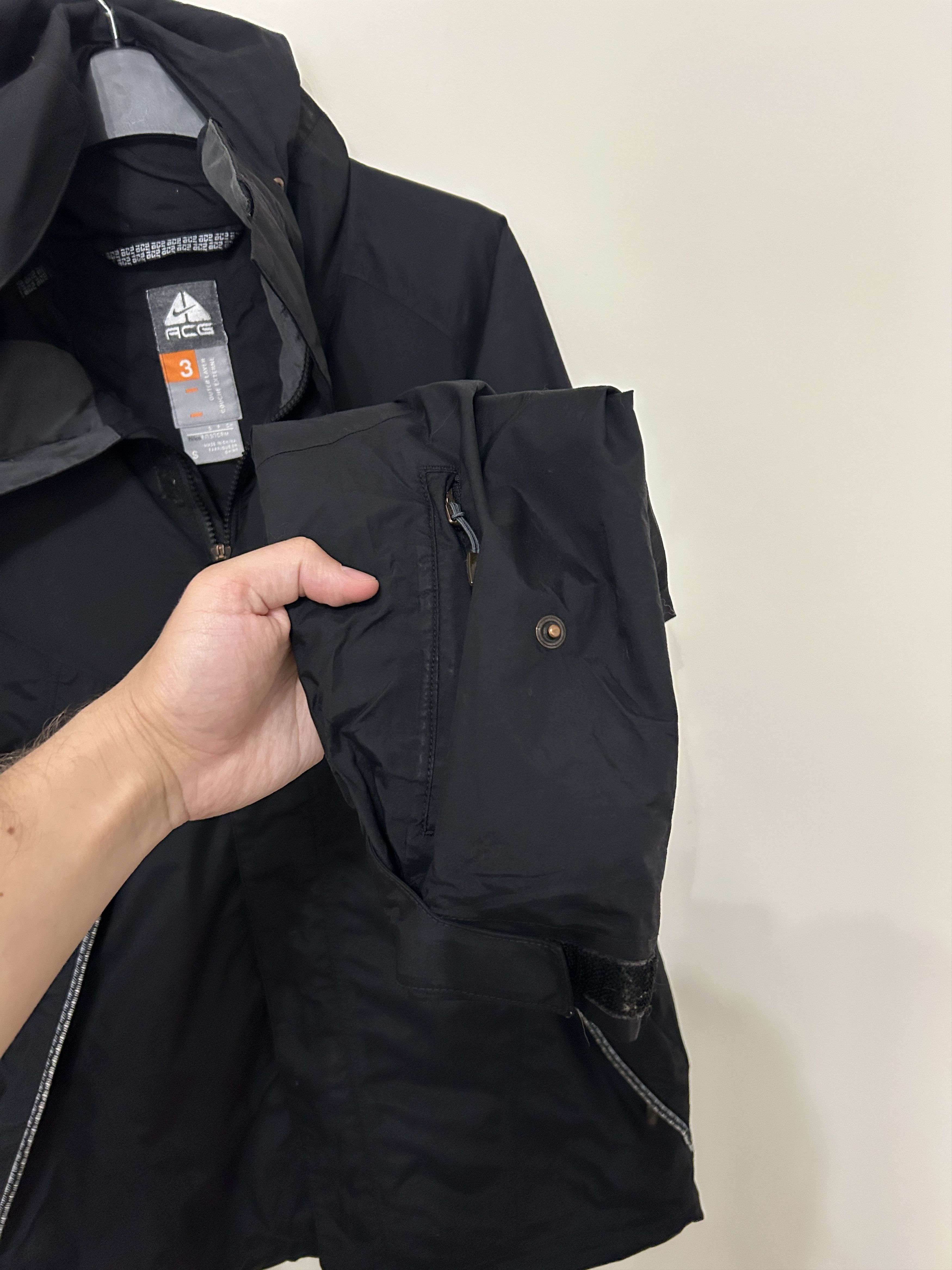 Nike ACG Nike ACG Fit Storm outdoor jacket size S Size US S / EU 44-46 / 1 - 6 Thumbnail