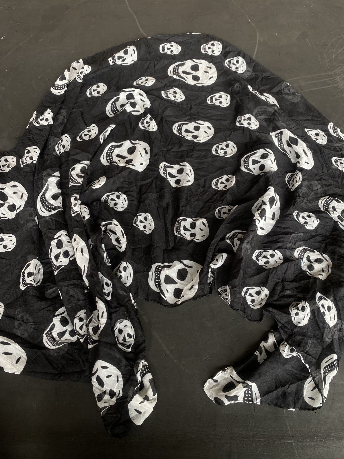 If Six Was Nine × Japanese Brand × Le Grande Bleu (L.G.B.) Skull japanese scarf ifsixwasnine lgb Size ONE SIZE - 3 Thumbnail