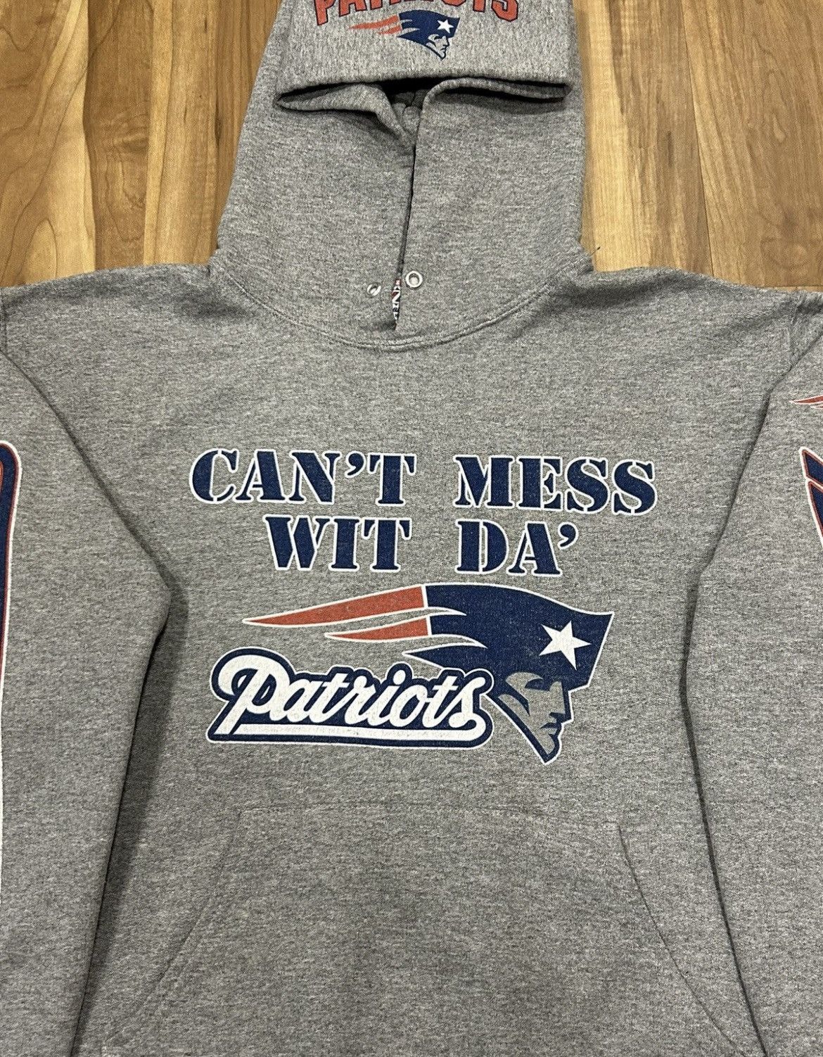 NFL Vintage New England Patriots hoodie Size US M / EU 48-50 / 2 - 2 Thumbnail