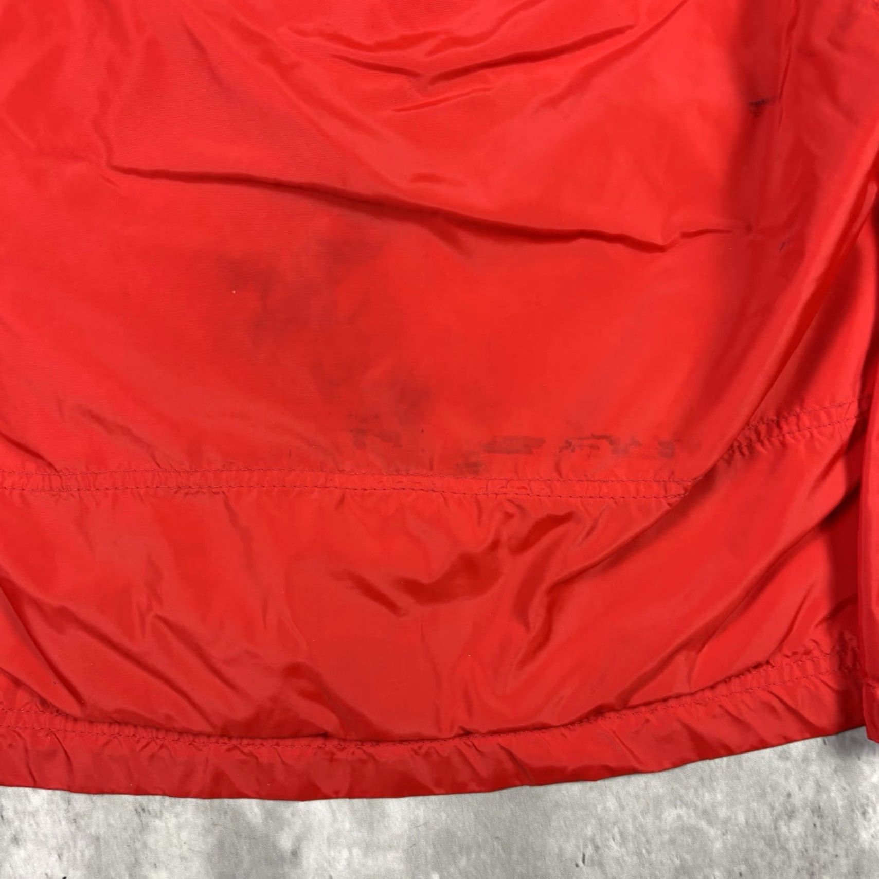 Vintage VINTAGE L.L. Bean Red Windbreaker Jacket Mens Large Nylon Lightweight Zip 90s Style Size US L / EU 52-54 / 3 - 3 Thumbnail