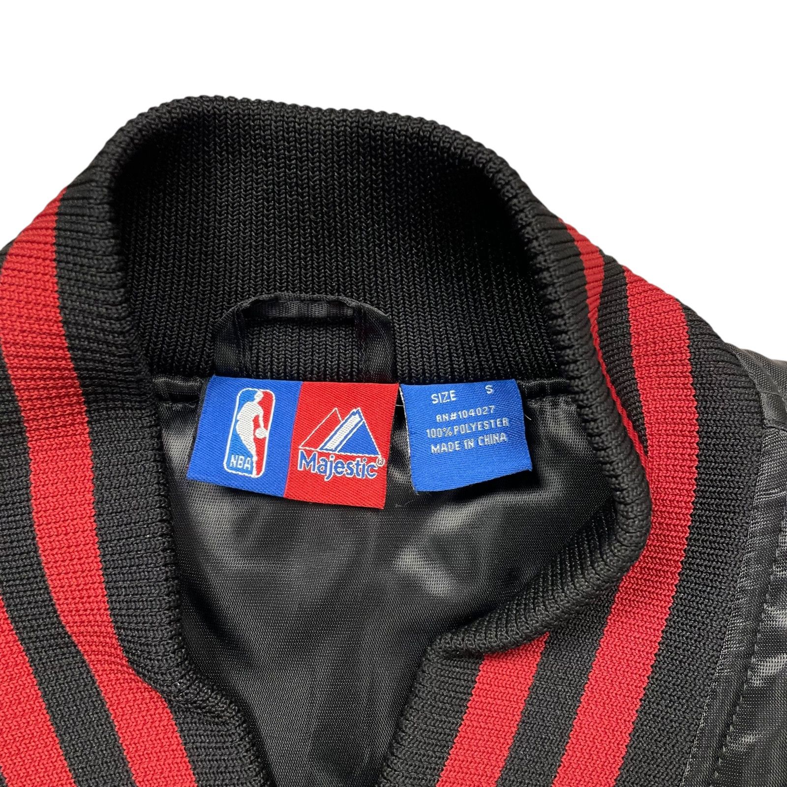NBA VTG 00s MIAMI HEAT MAJESTIC SATIN BOMBER JACKET S Size US S / EU 44-46 / 1 - 6 Thumbnail
