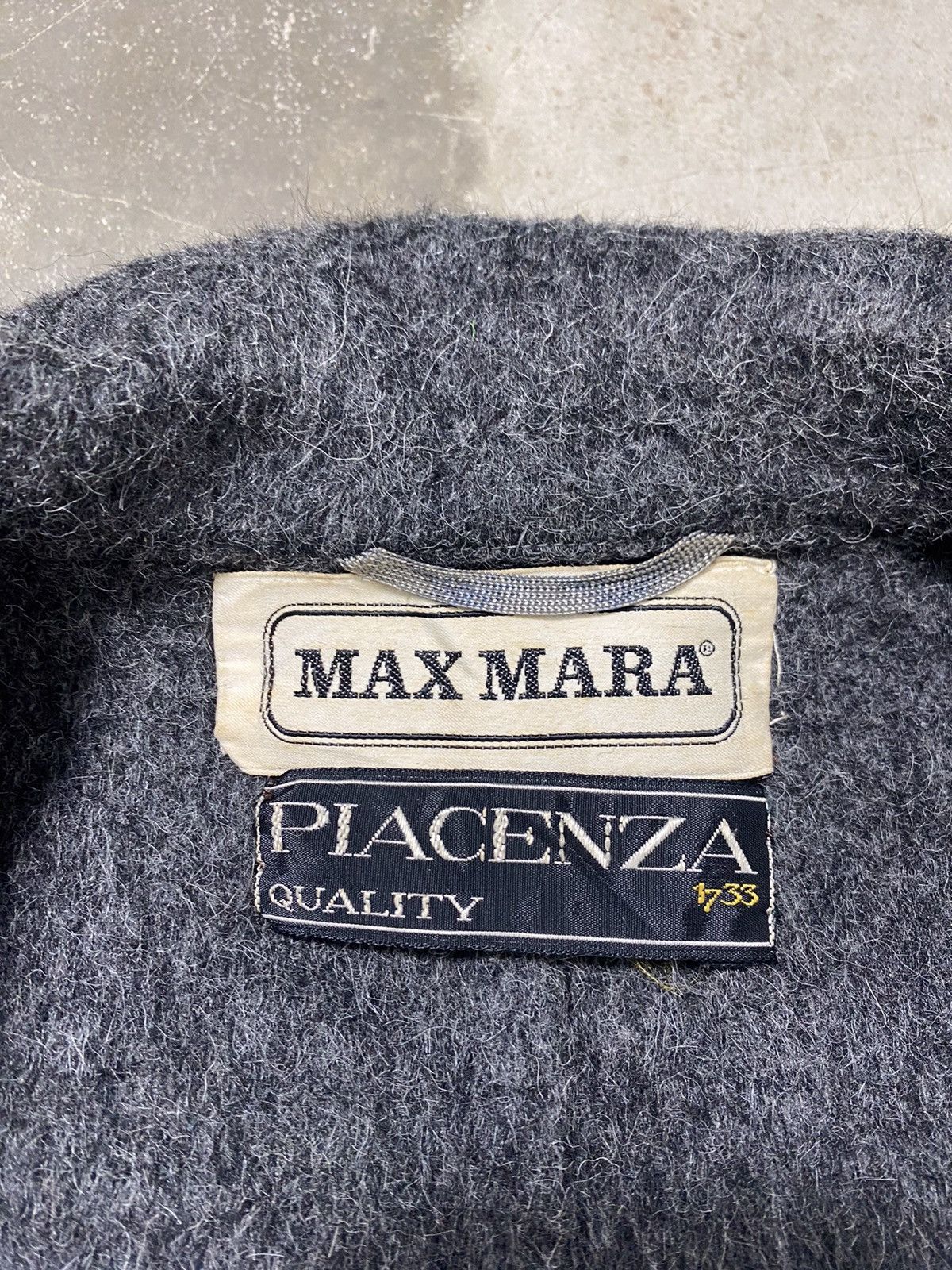 Max Mara A06 Max Mara Smooth Fur Non Buttons Long Jacket Size M / US 6-8 / IT 42-44 - 9 Thumbnail