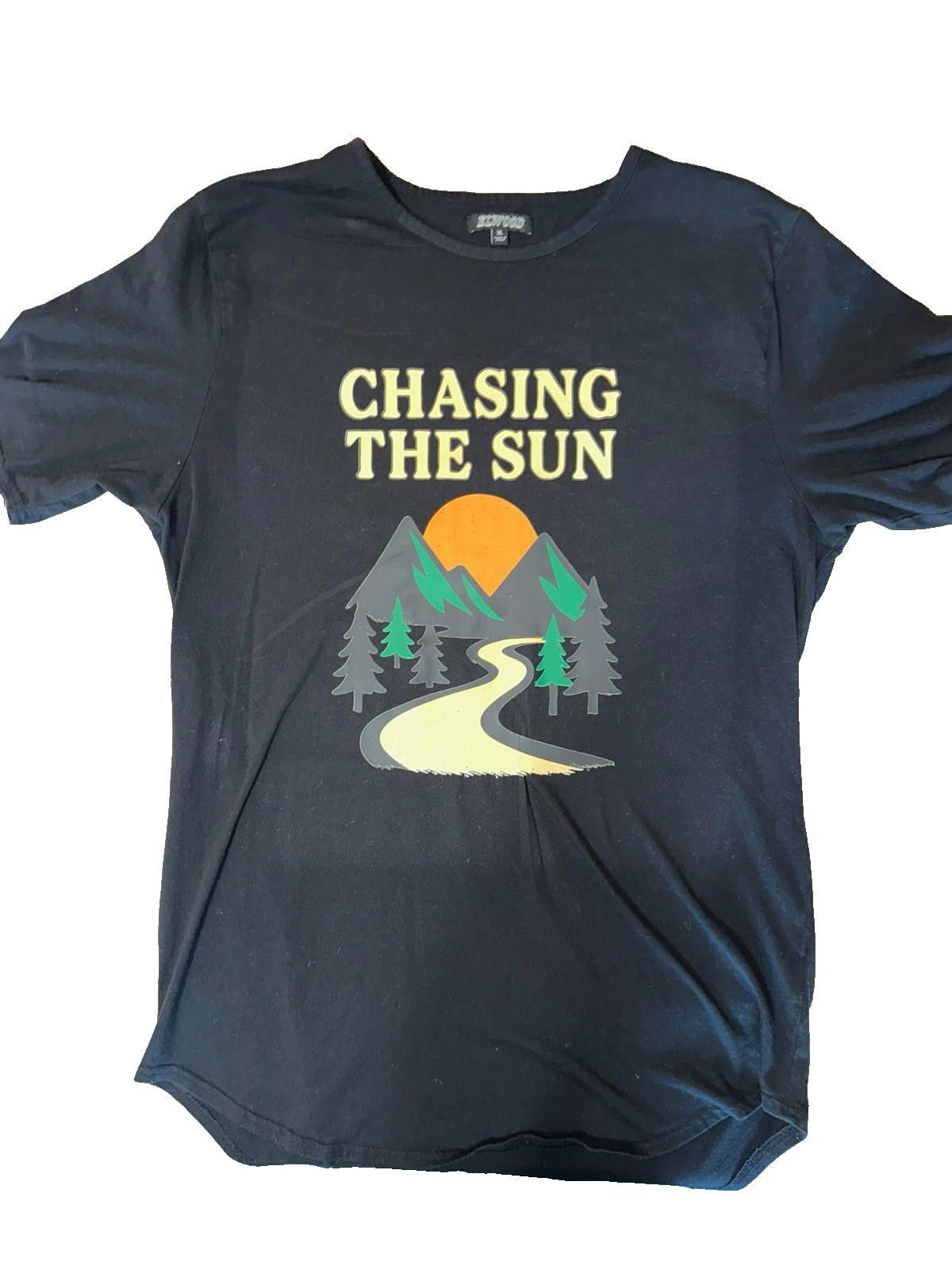 Elwood Women’s Nightgown XL – “Chasing the Sun” Graphic Sleep Shirt Size XL / US 12-14 / IT 48-50 - 1 Thumbnail