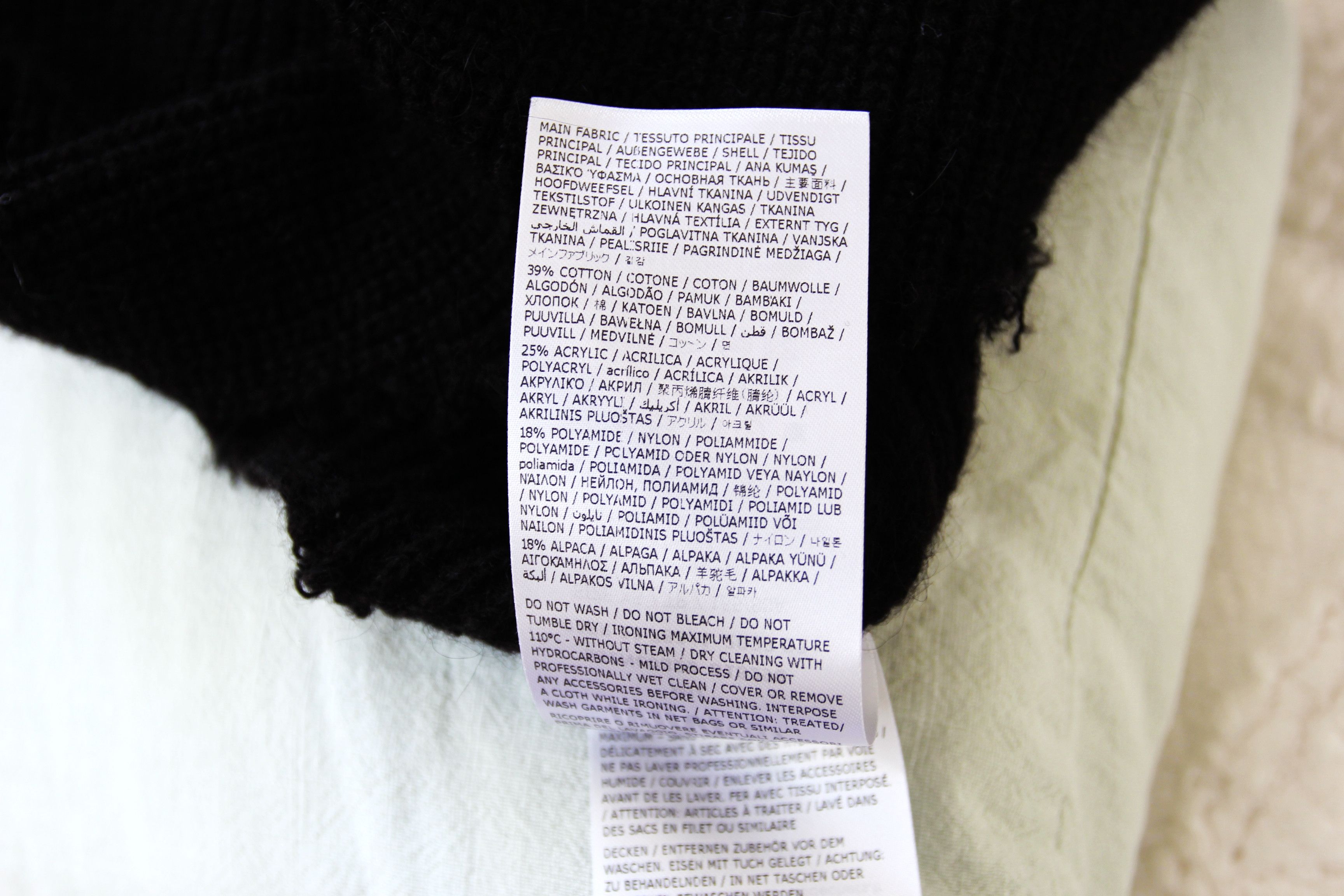 Maison Margiela BNWT AW23 MAISON MARGIELA MM6 DISTRESSED SWEATER XS Size XS / US 0-2 / IT 36-38 - 10 Thumbnail