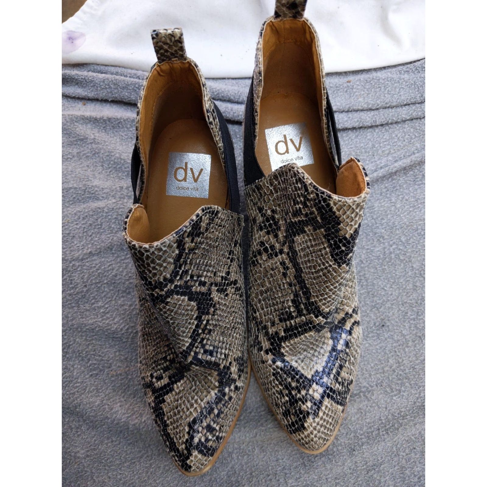 Dolce Vita Dolce Vita FIG Boots Womens Size 9.5 Beige Snake Print Ankle Block Heel Booties Size US 10 / IT 40 - 4 Thumbnail