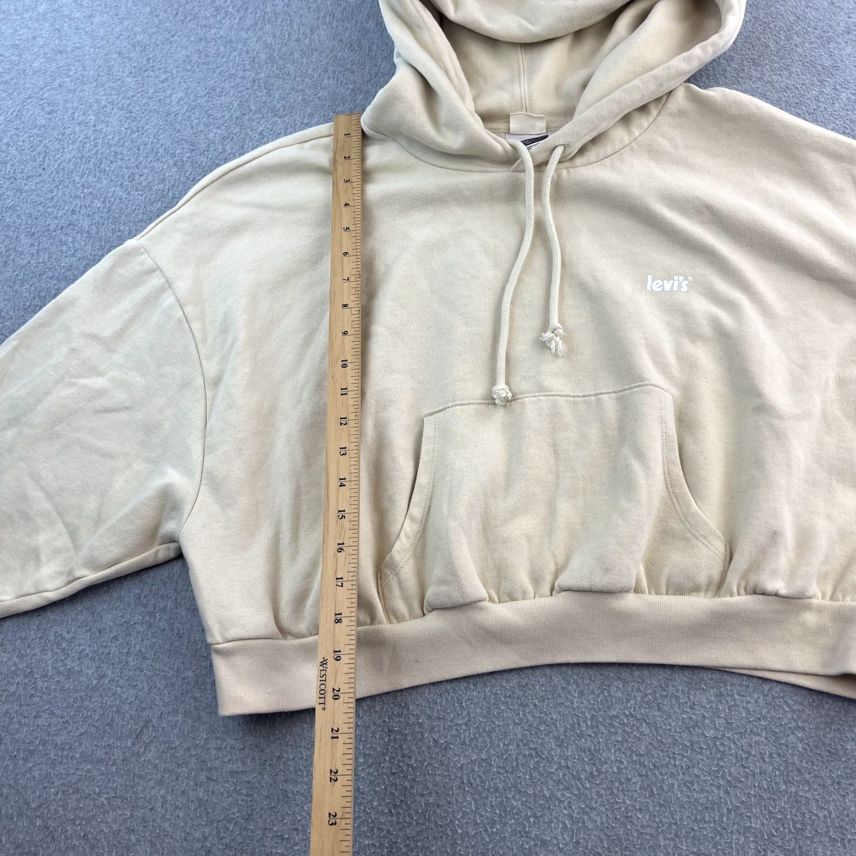 Levi's VINTAGE Levi's Hoodie Womens 2XL Beige Cropped Pullover Sweatshirt Logo Front Pocket Size XXL / US 16-18 / IT 52-54 - 3 Thumbnail