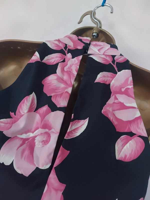 Karen Millen Karen Millen vintage halterneck top 12 Size M / US 6-8 / IT 42-44 - 7 Thumbnail