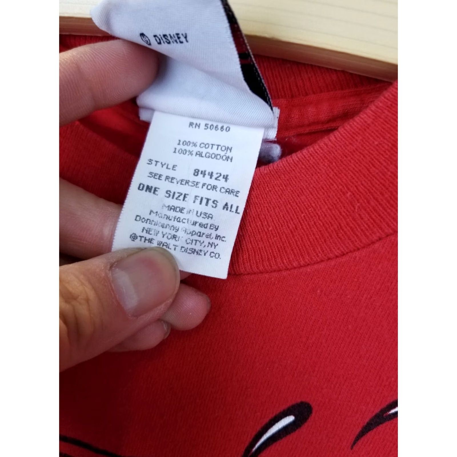 Disney VINTAGE 90' MICKEY MOUSE & MINNIE MOUCE DISNEY RED SINGLE STITCH T-SHIRT SZ XXXL Shirt Men 3XL Red Disney 90s Vintage Mens T-Shirt MCMD Minnie Mickey Size US XXL / EU 58 / 5 - 5 Thumbnail
